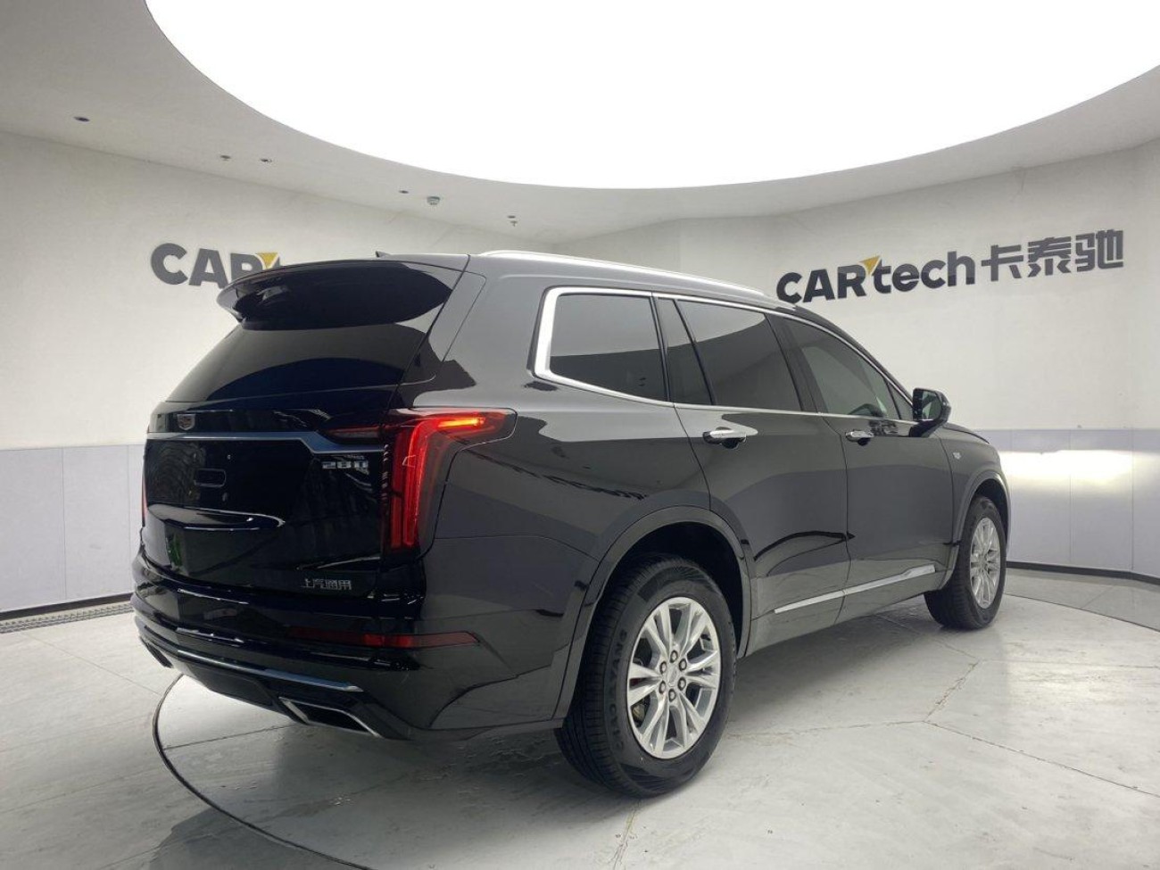 Cadillac XT6 2021