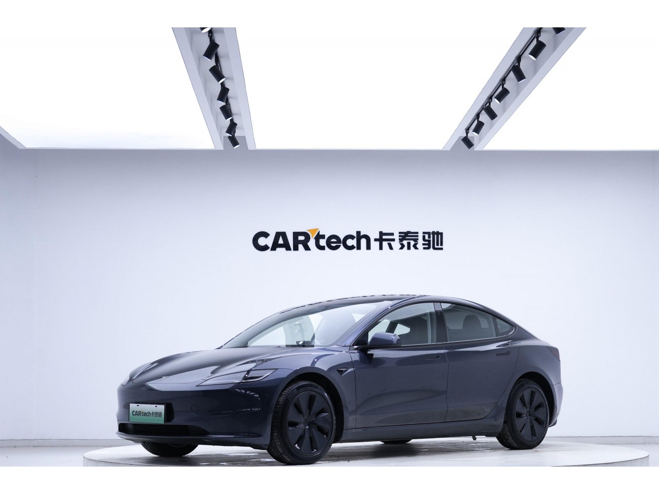 Tesla Model 3 2024