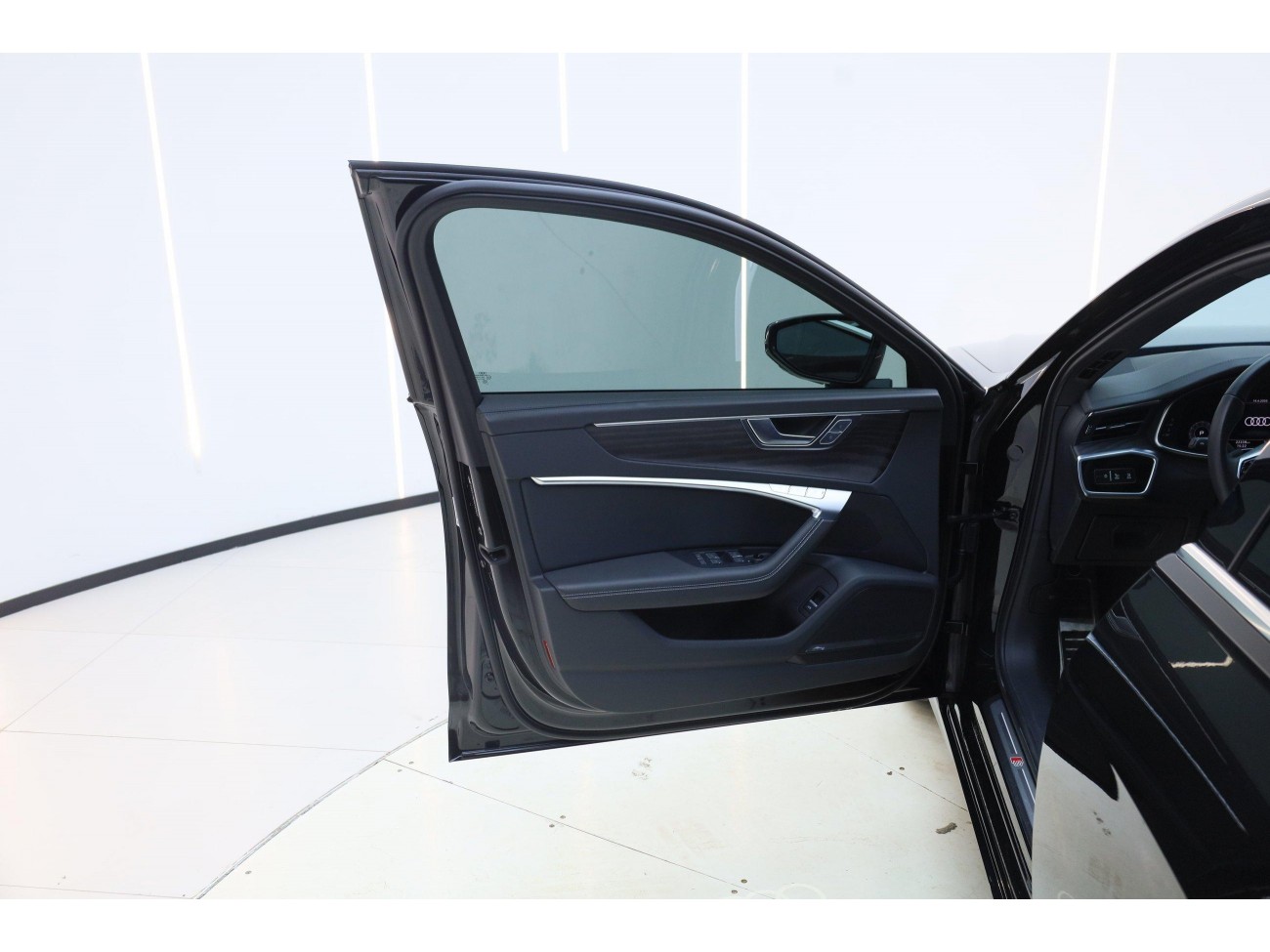 Audi A6L 45 TFSI 2025