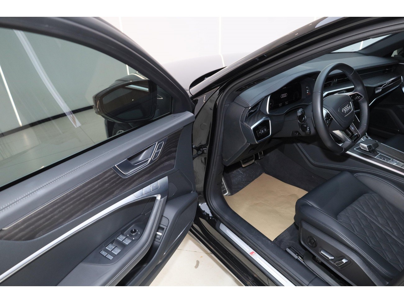 Audi A6L 45 TFSI 2025