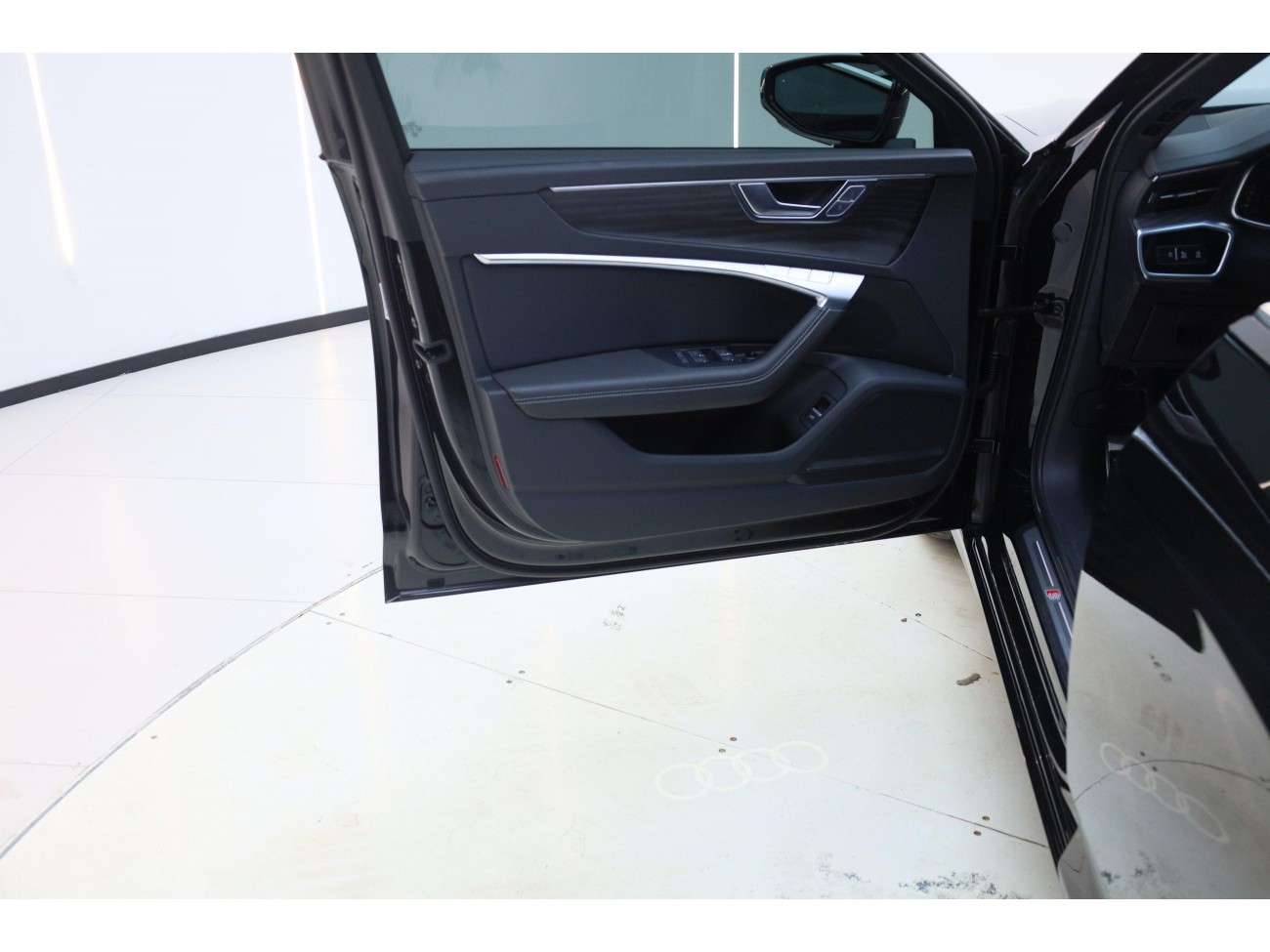 Audi A6L 45 TFSI 2025