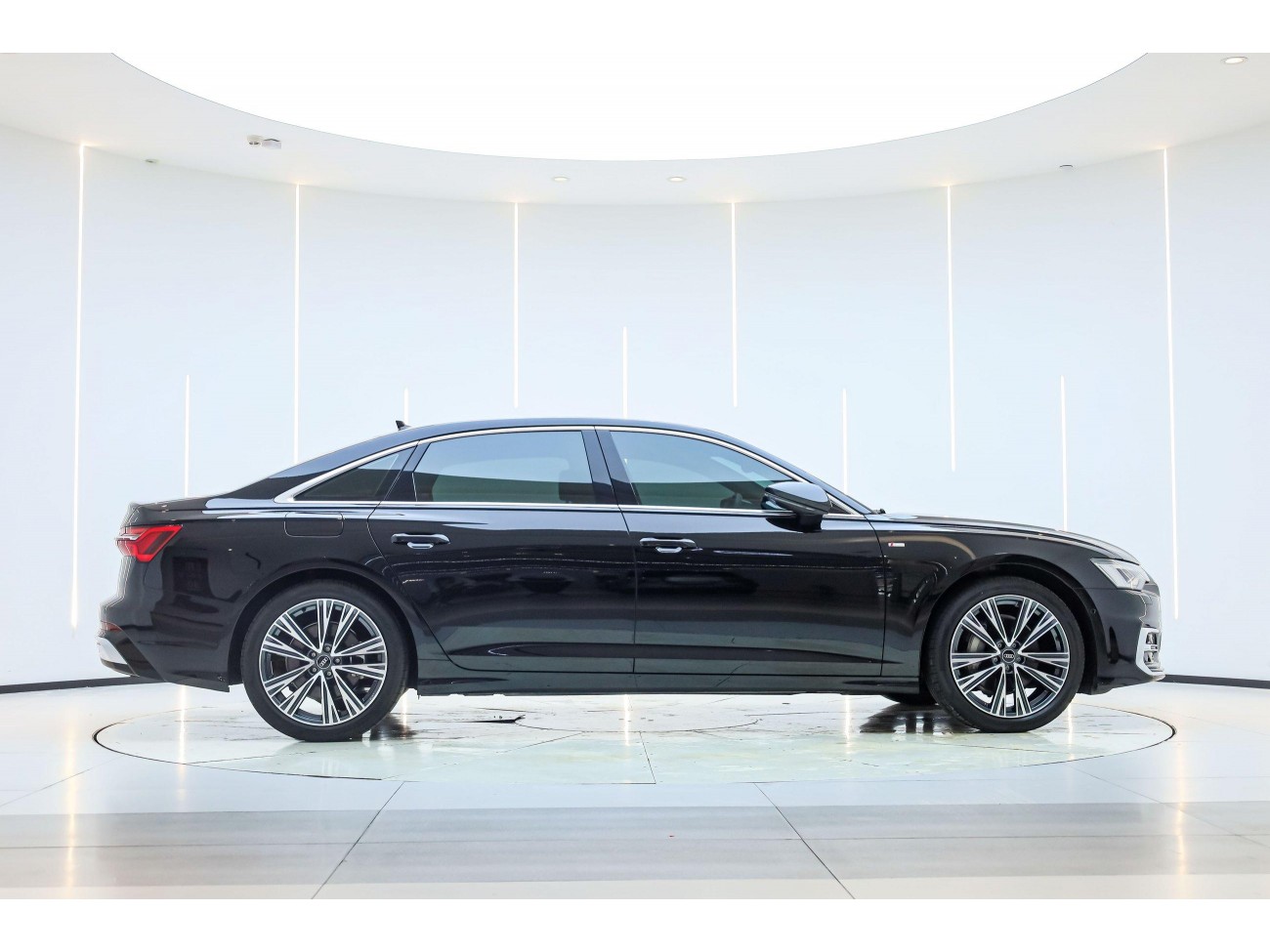 Audi A6L 45 TFSI 2025