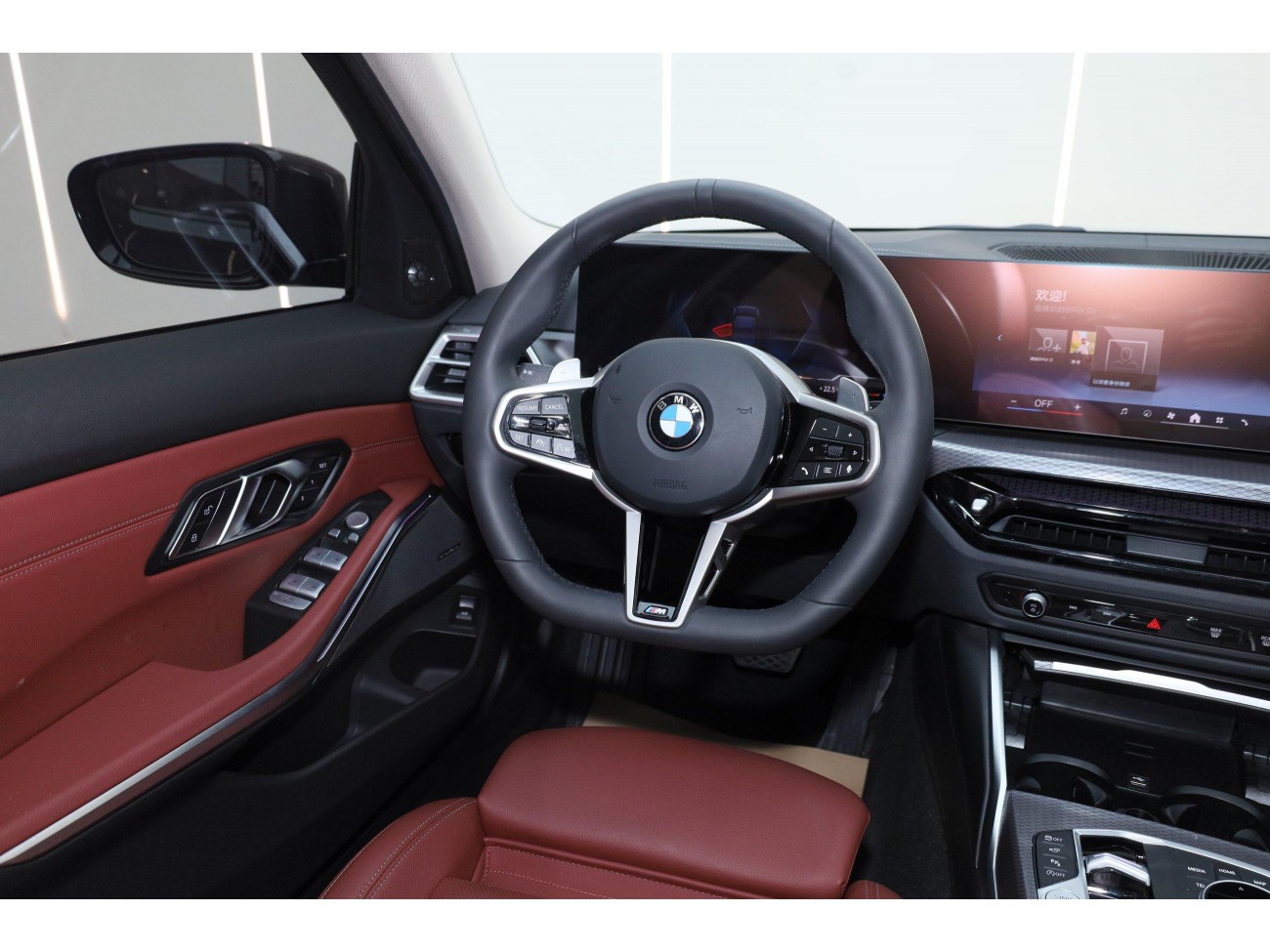 BMW 330Li 2025