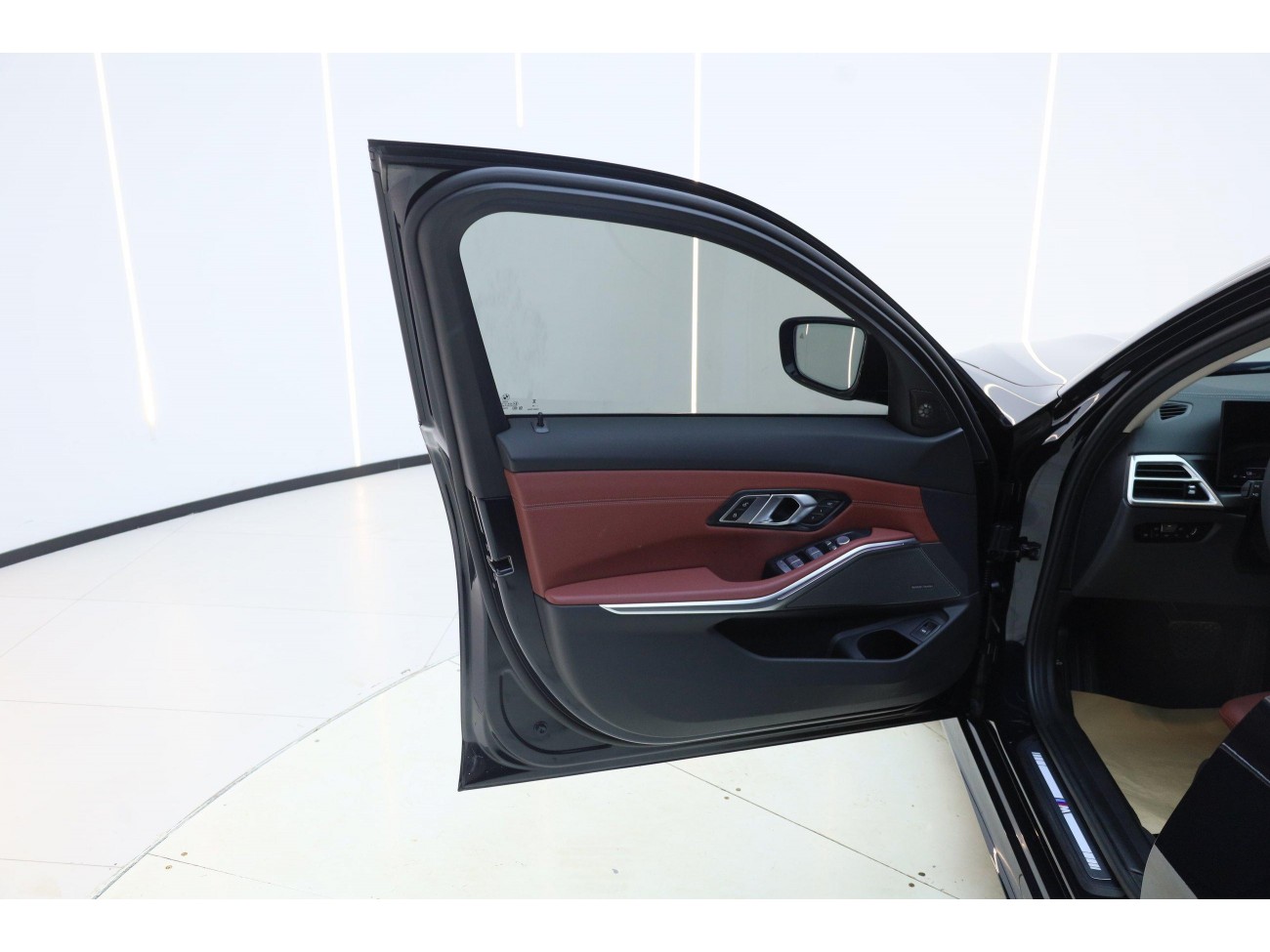 BMW 330Li 2025