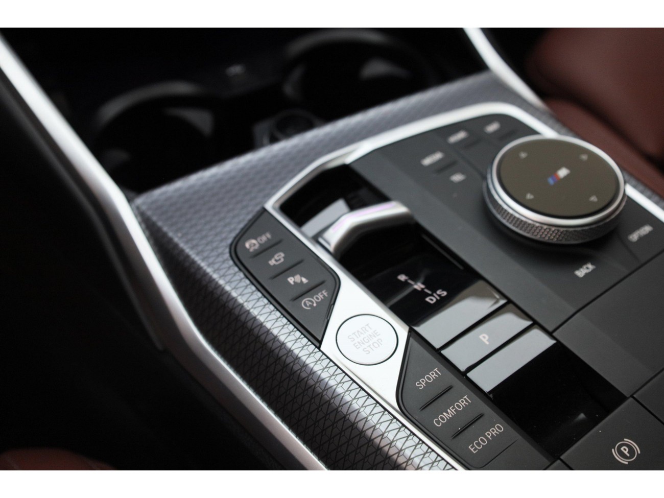 BMW 330Li 2025