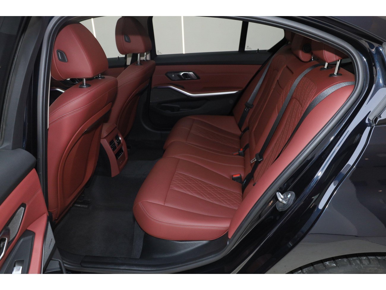 BMW 330Li 2025