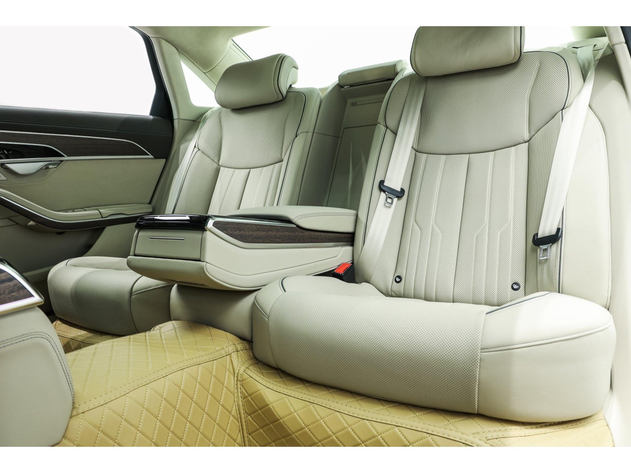 Audi A8L 55 TFSI 2022