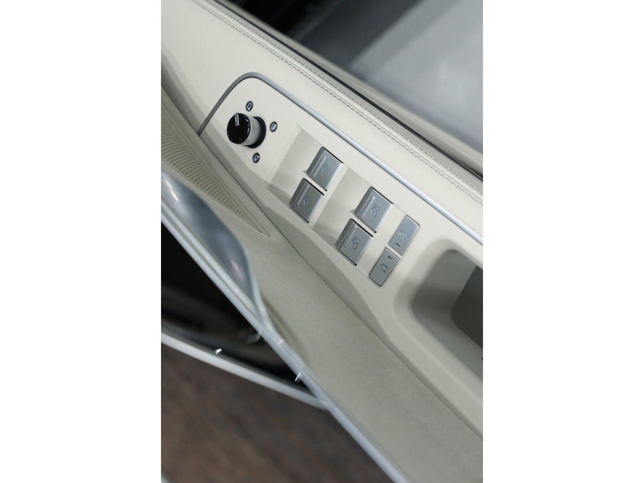 Audi A8L 55 TFSI 2022