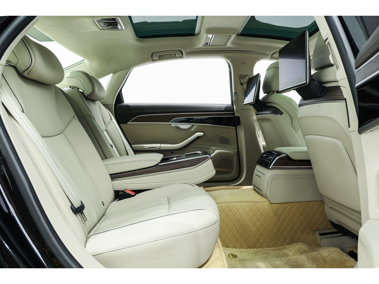 Audi A8L 55 TFSI 2022