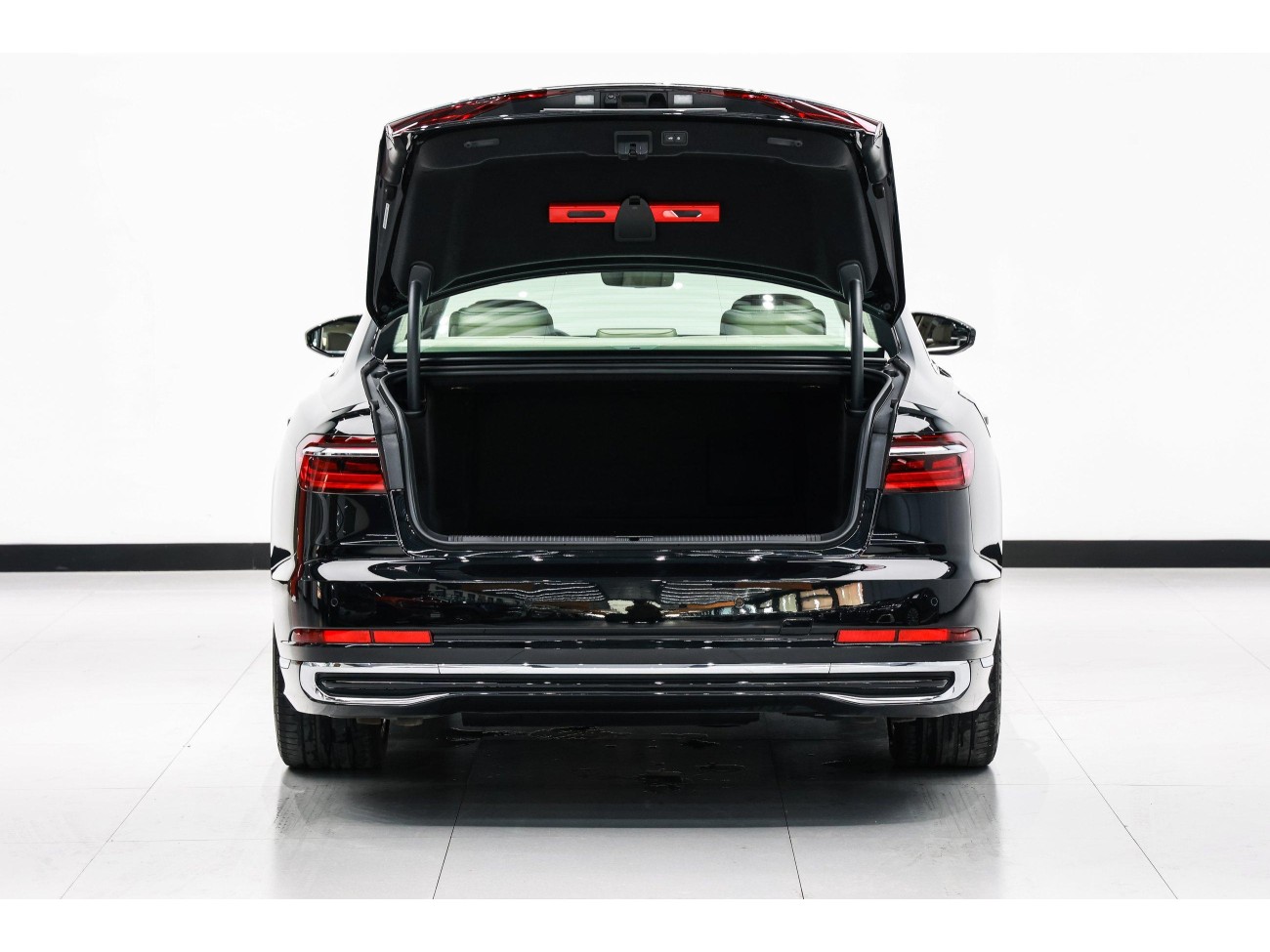 Audi A8L 55 TFSI 2022