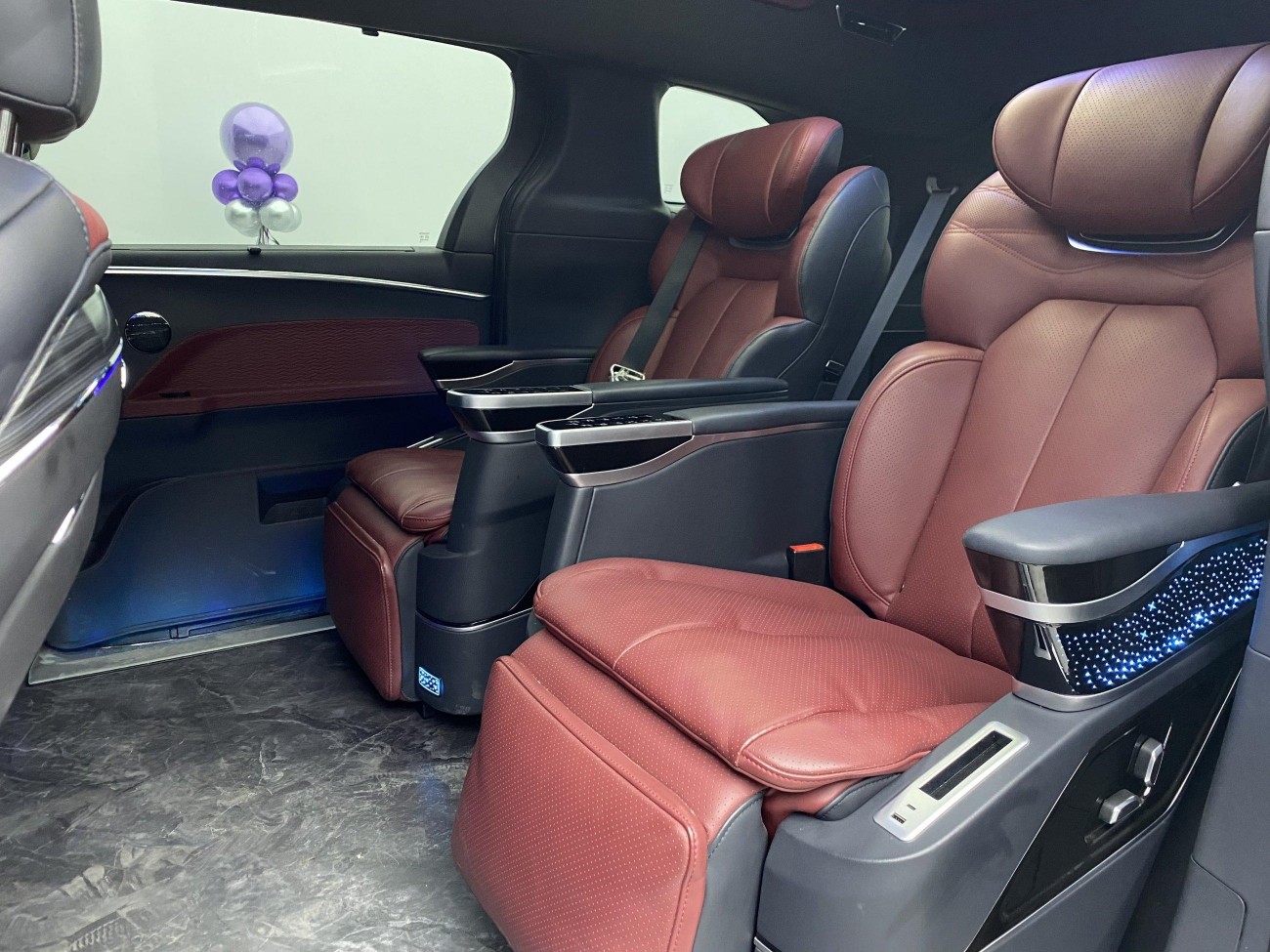 Toyota Granvia 2025
