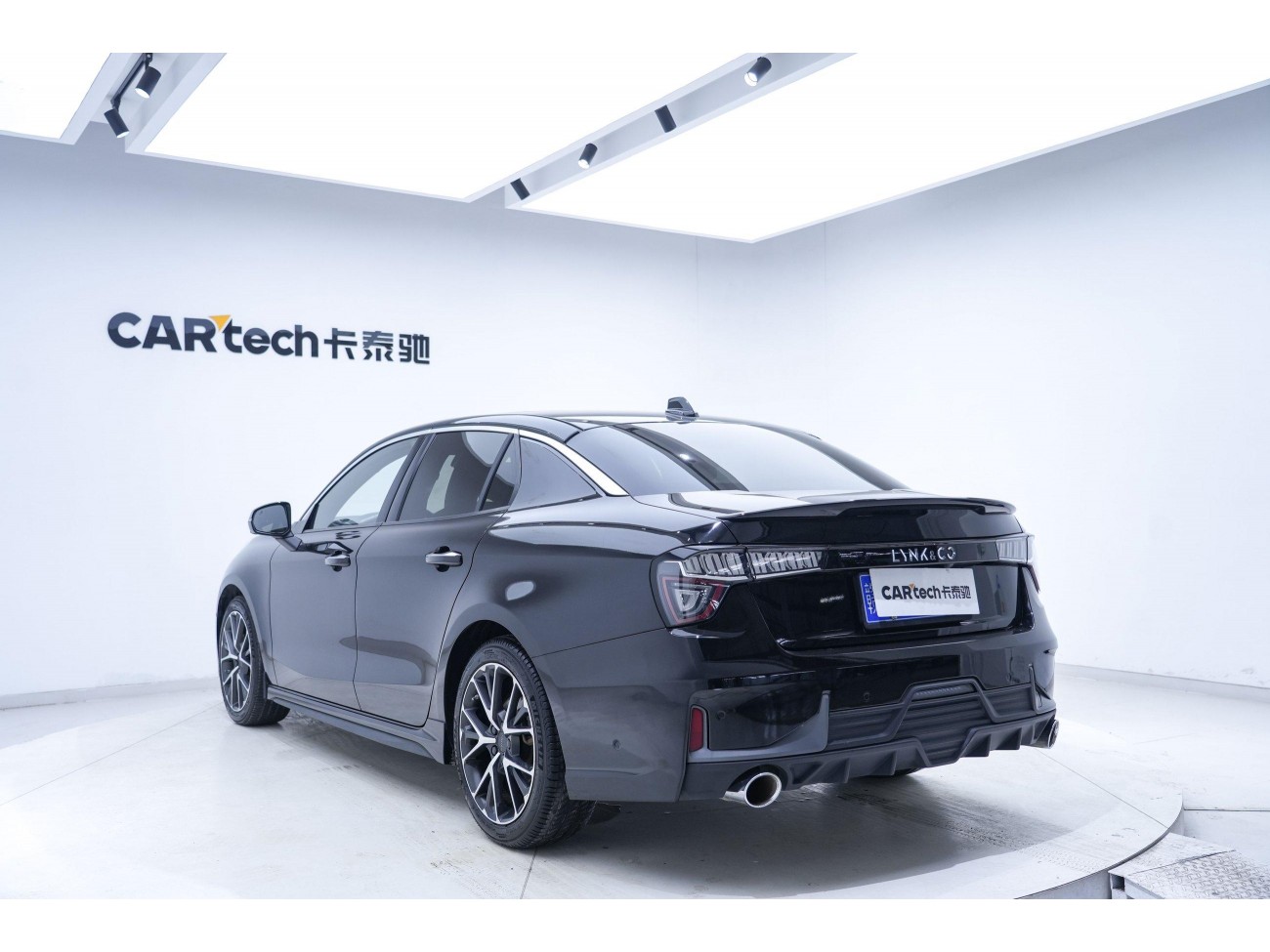Lynk & Co 02 2020