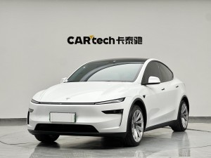 Tesla Model Y 2025
