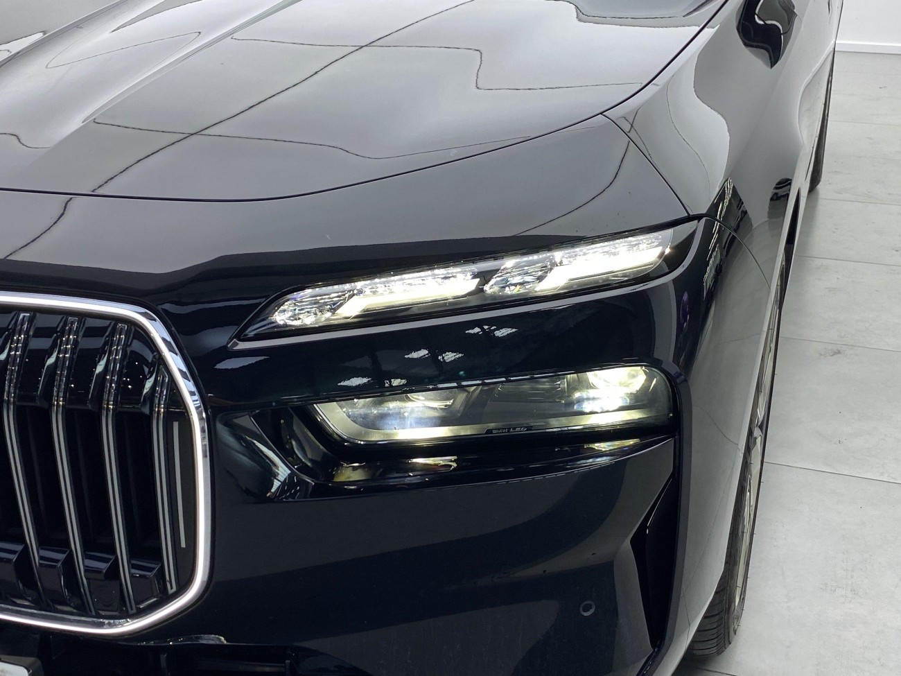 BMW 740Li 2024