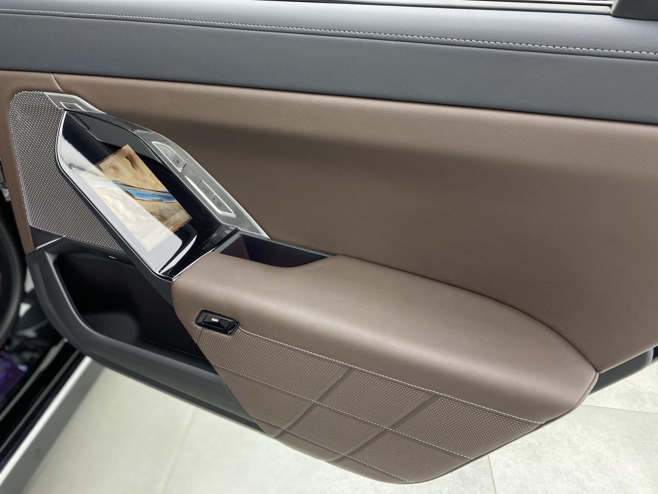 BMW 740Li 2024