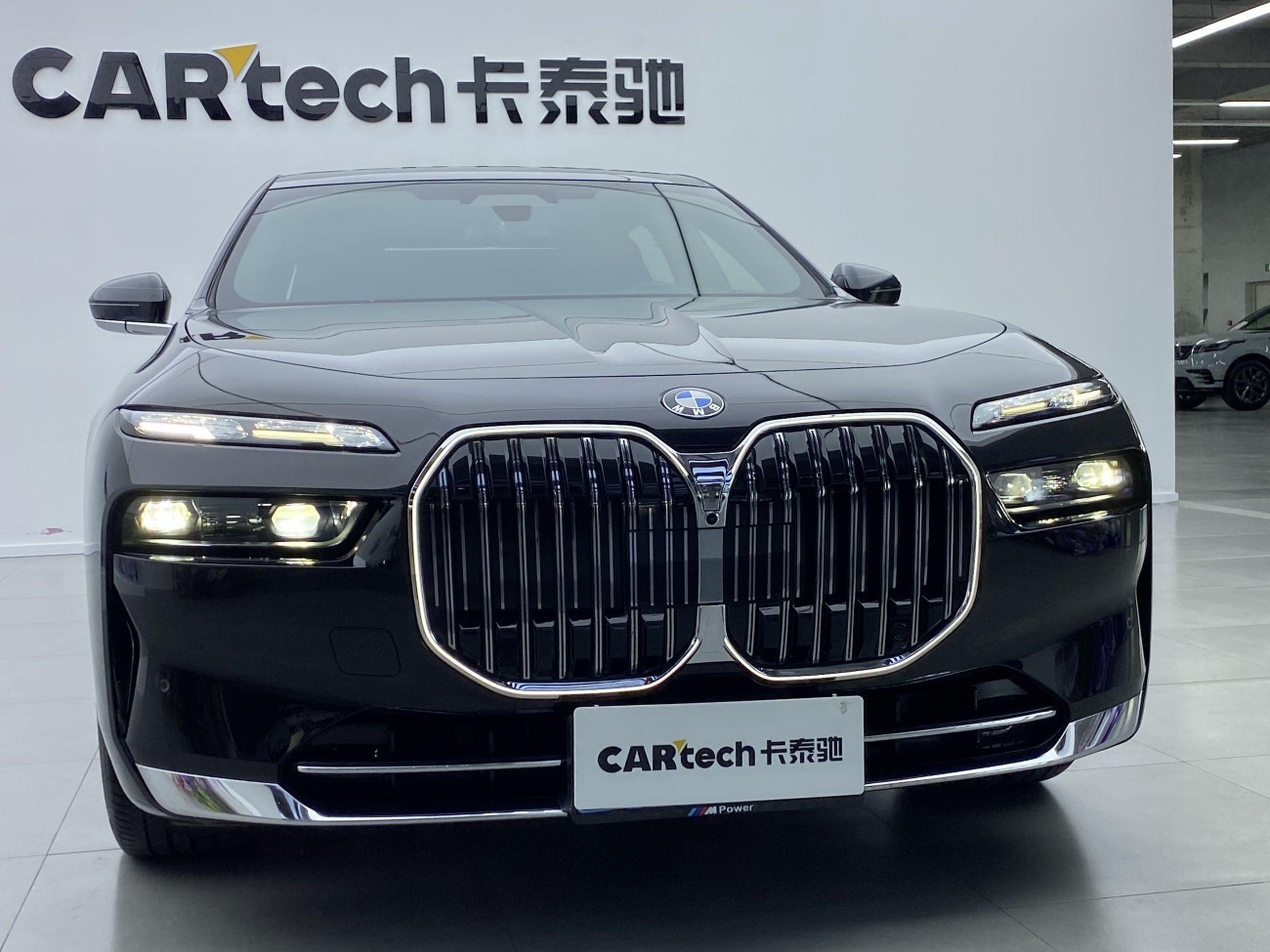 BMW 740Li 2024