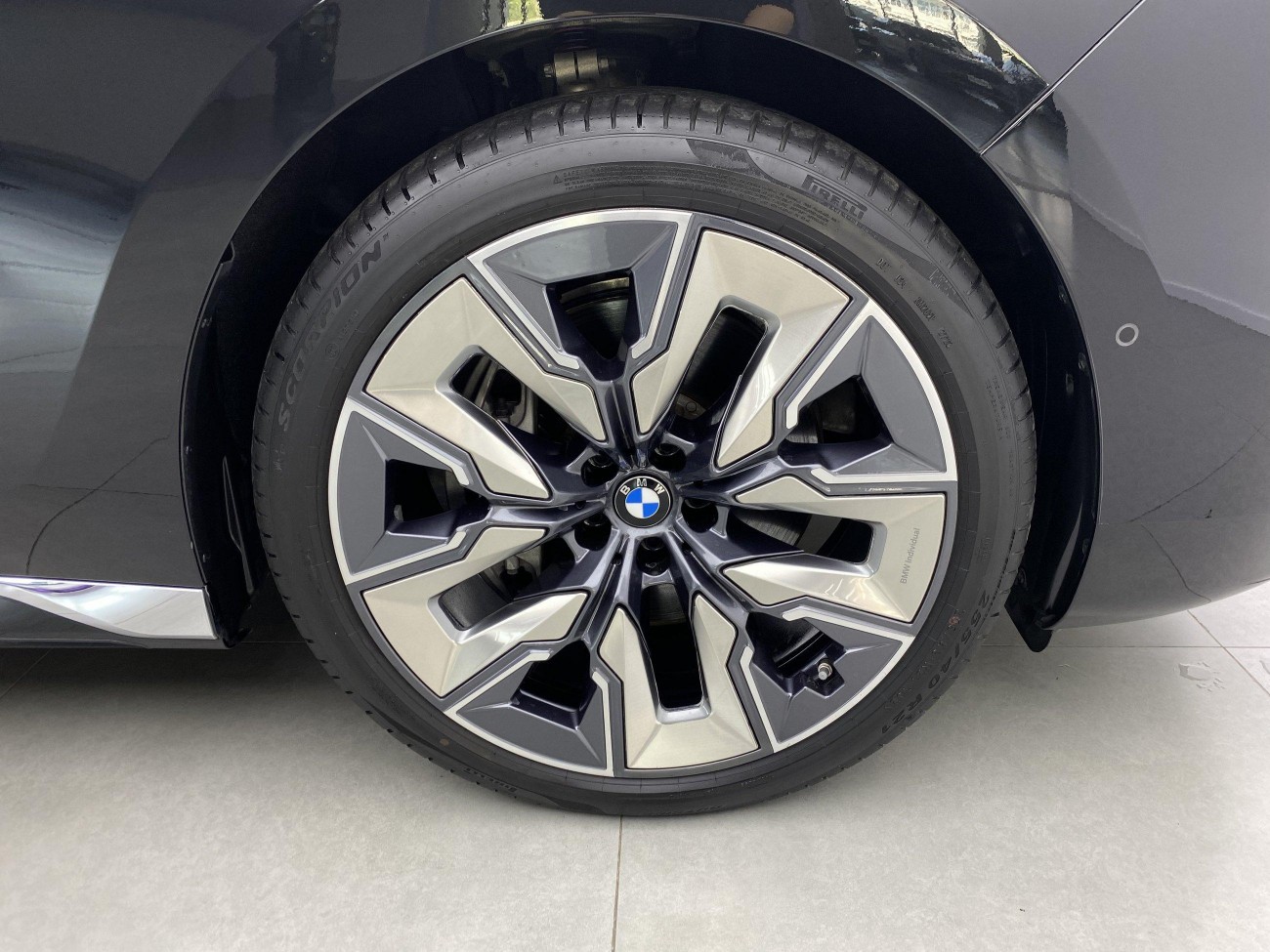 BMW 740Li 2024