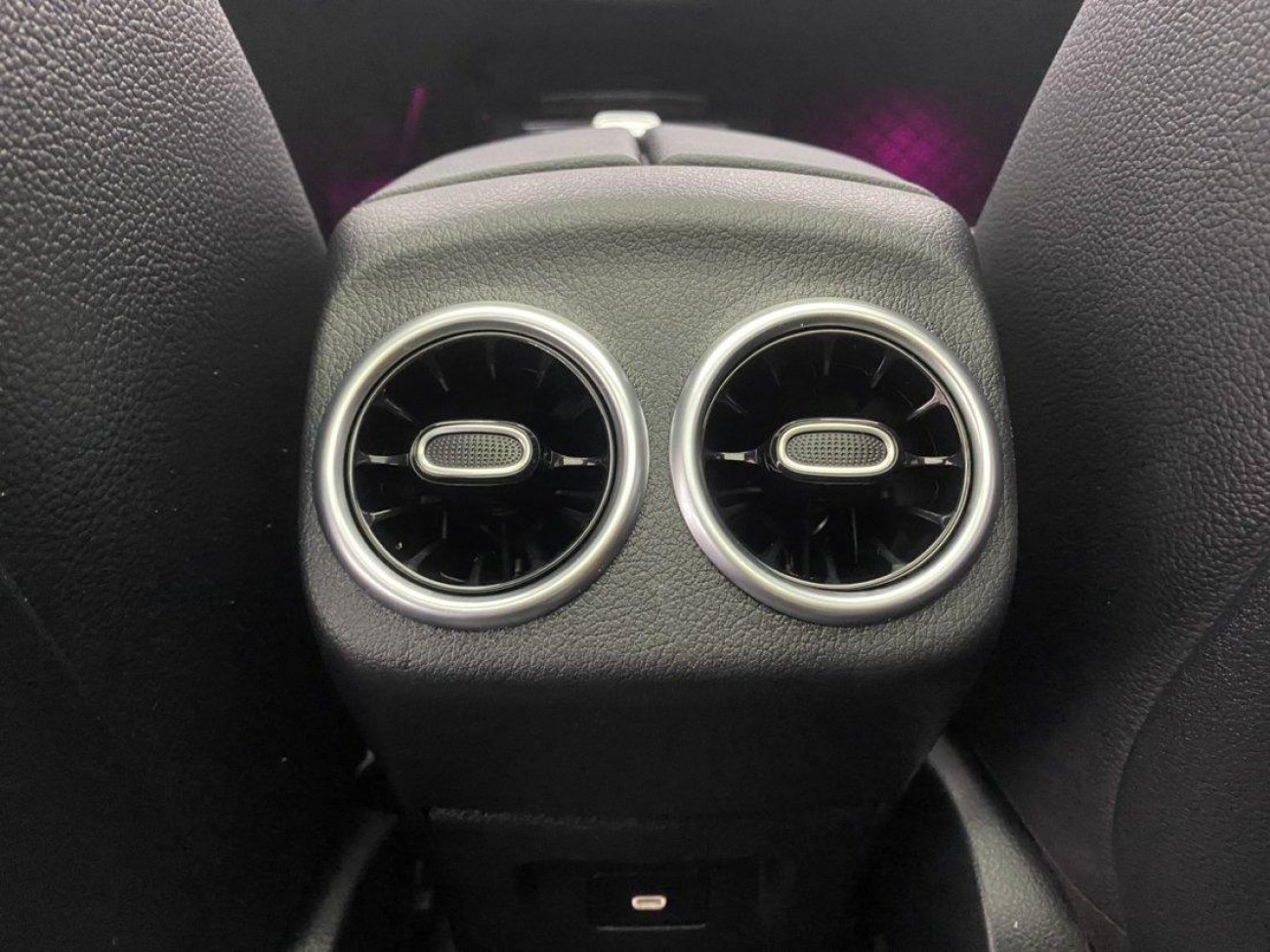 Mercedes-Benz A 200 L 2025