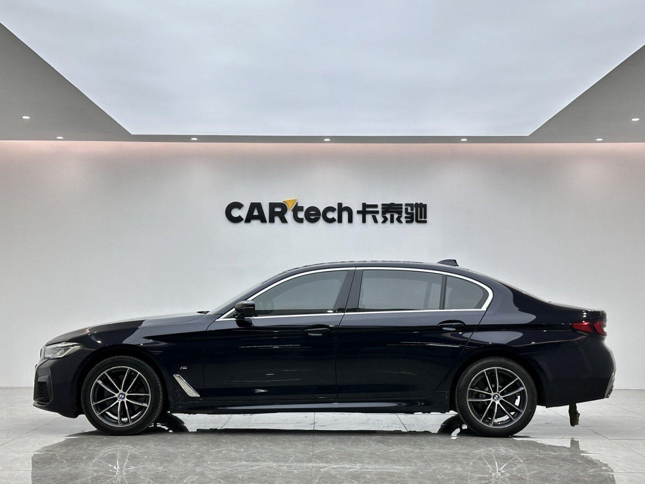 BMW 525Li 2021