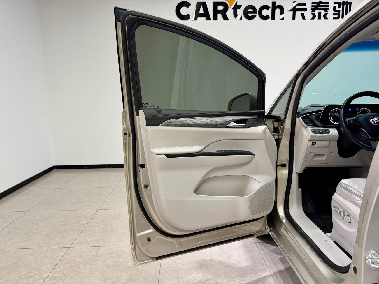 Buick GL8 2023