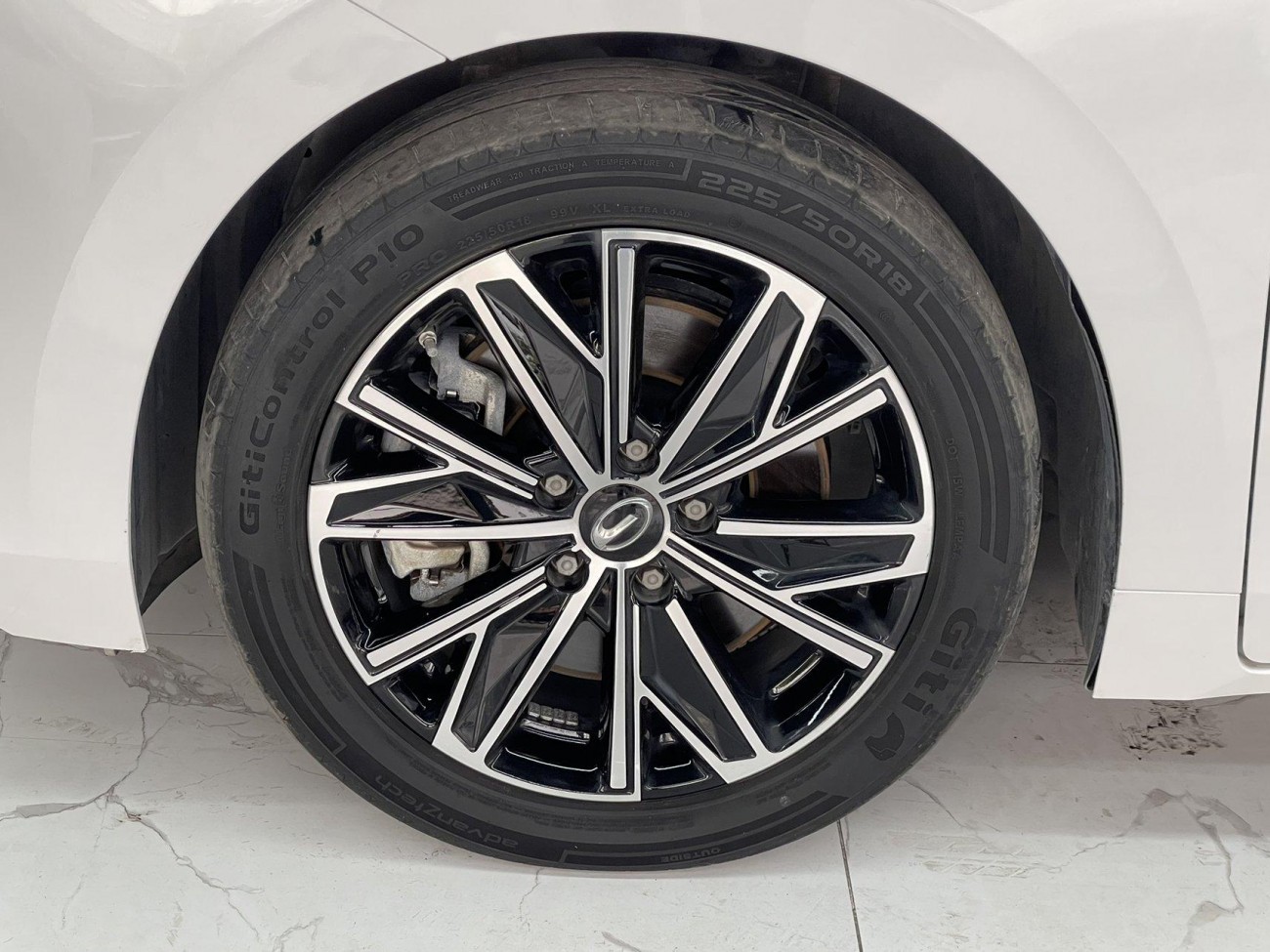 Trumpchi E8 2024