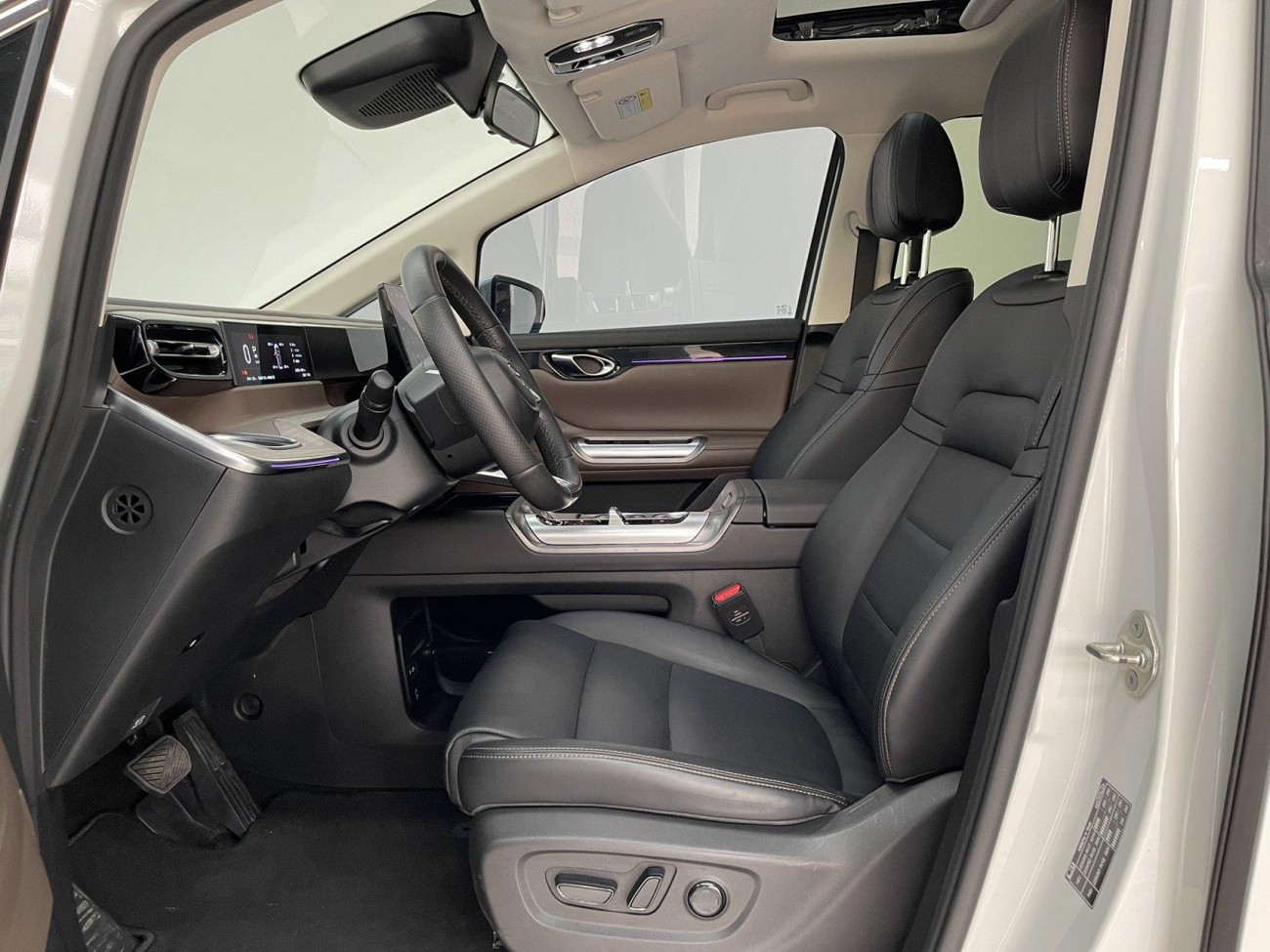 Trumpchi E8 2024