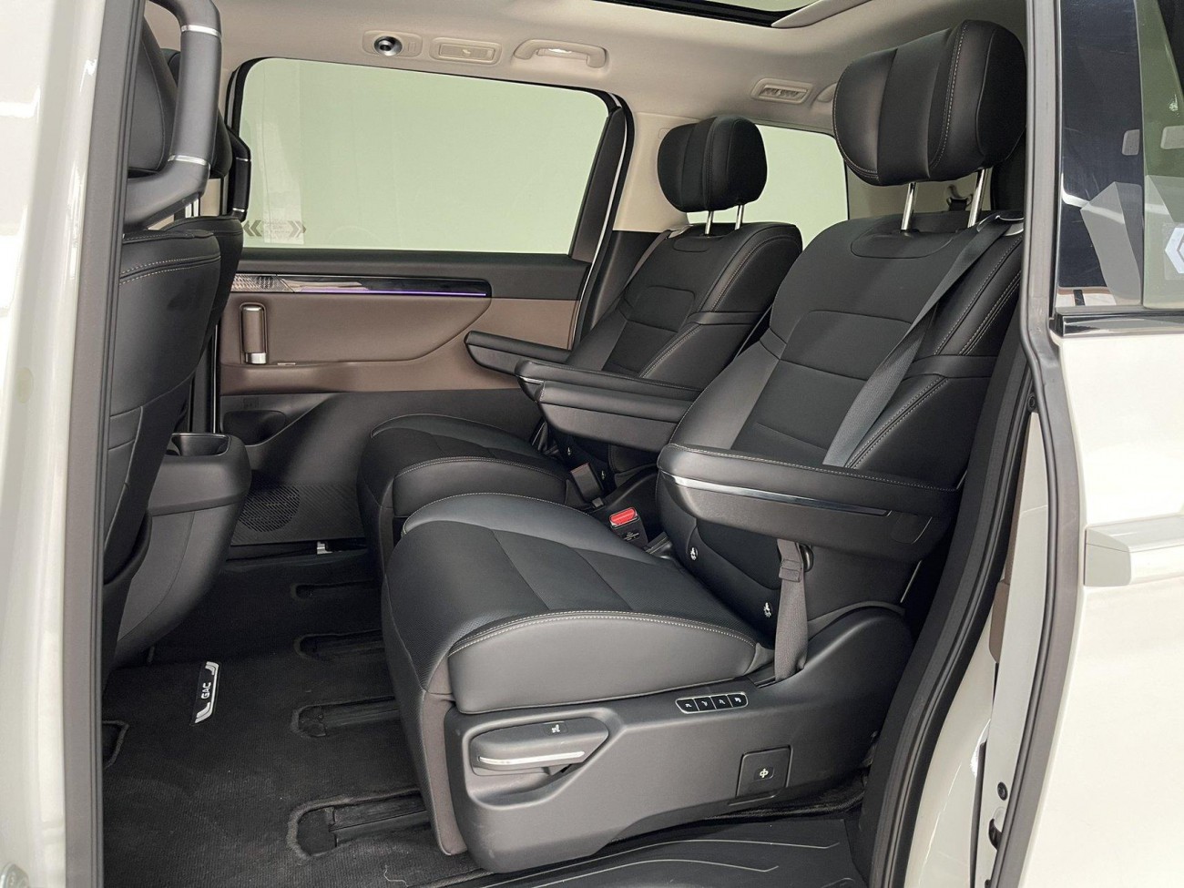 Trumpchi E8 2024