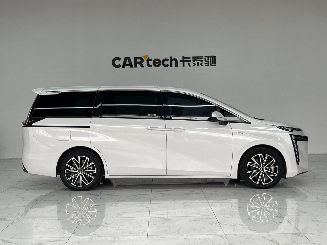 Trumpchi E8 2024