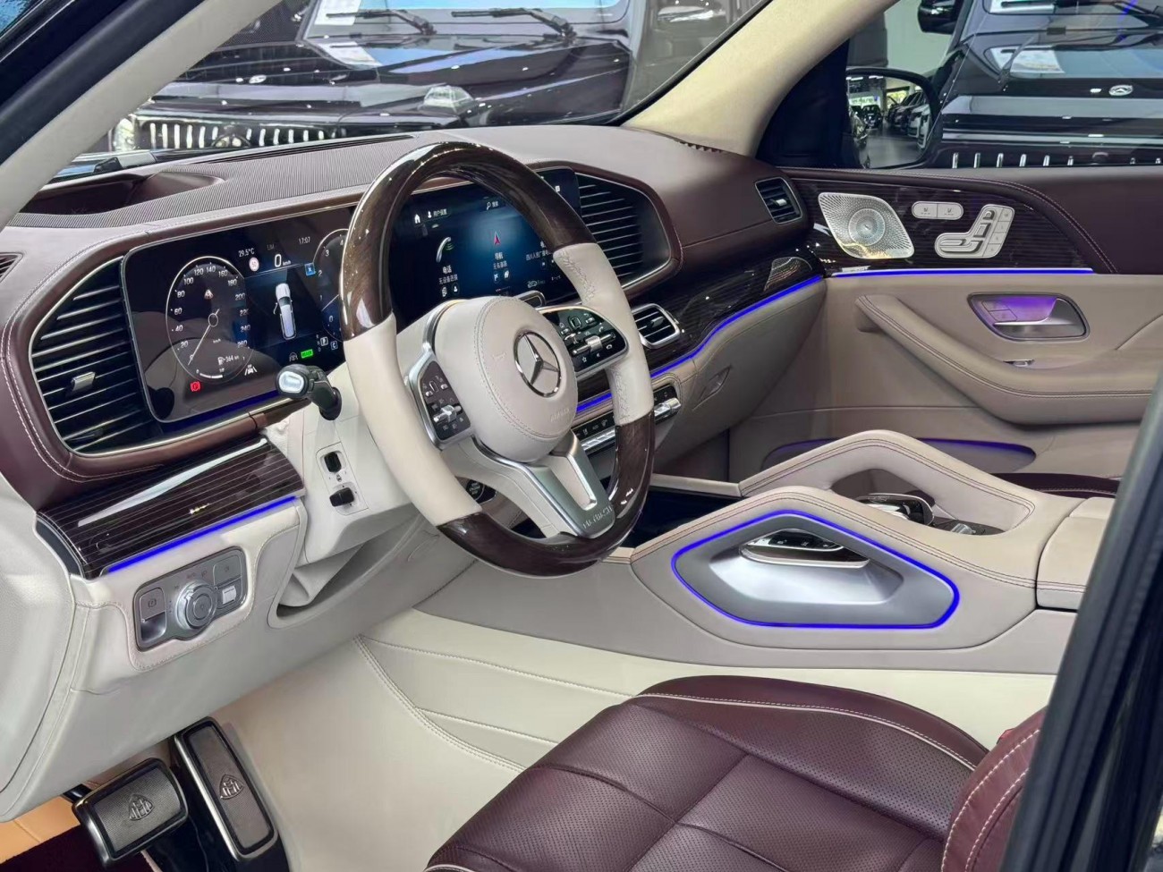 Mercedes-Benz GLS 2023
