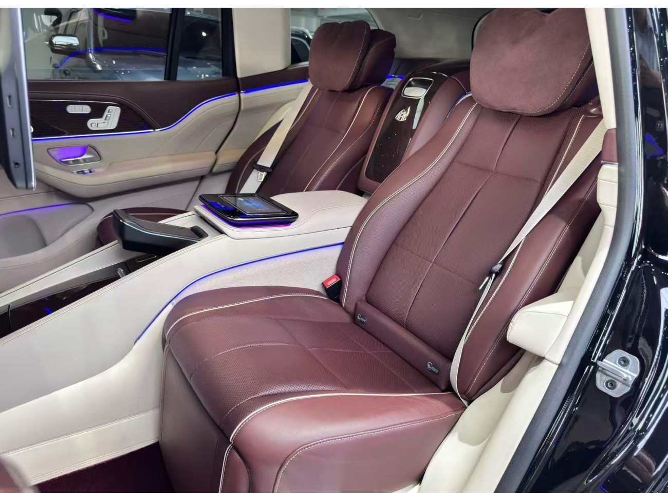 Mercedes-Benz GLS 2023