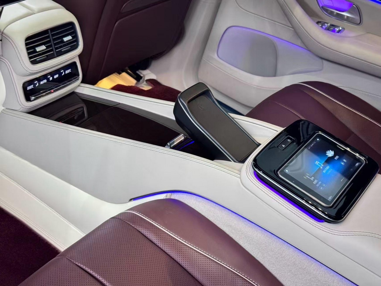 Mercedes-Benz GLS 2023