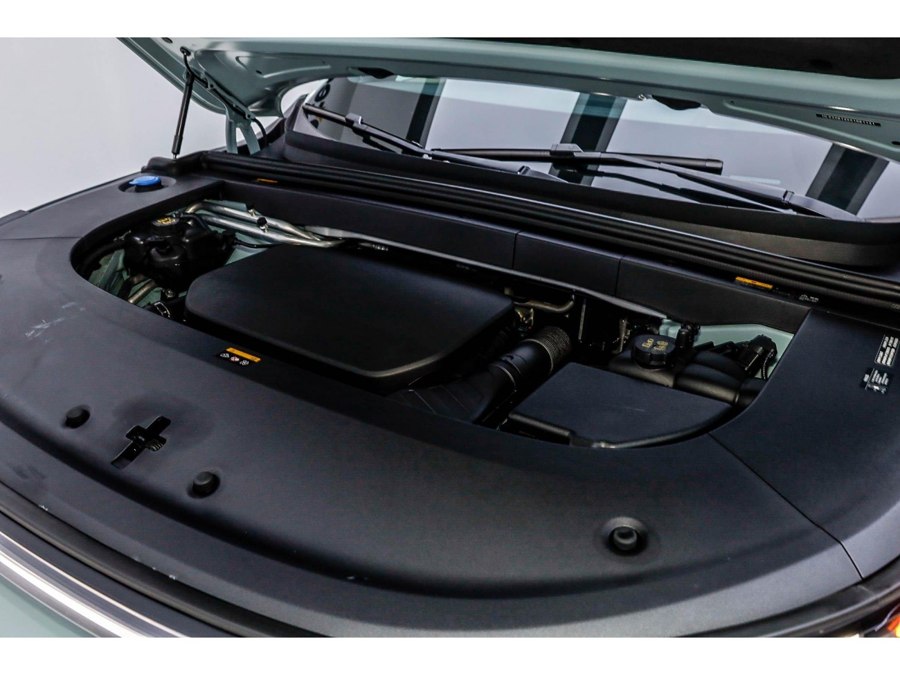 Li Auto L6 2025