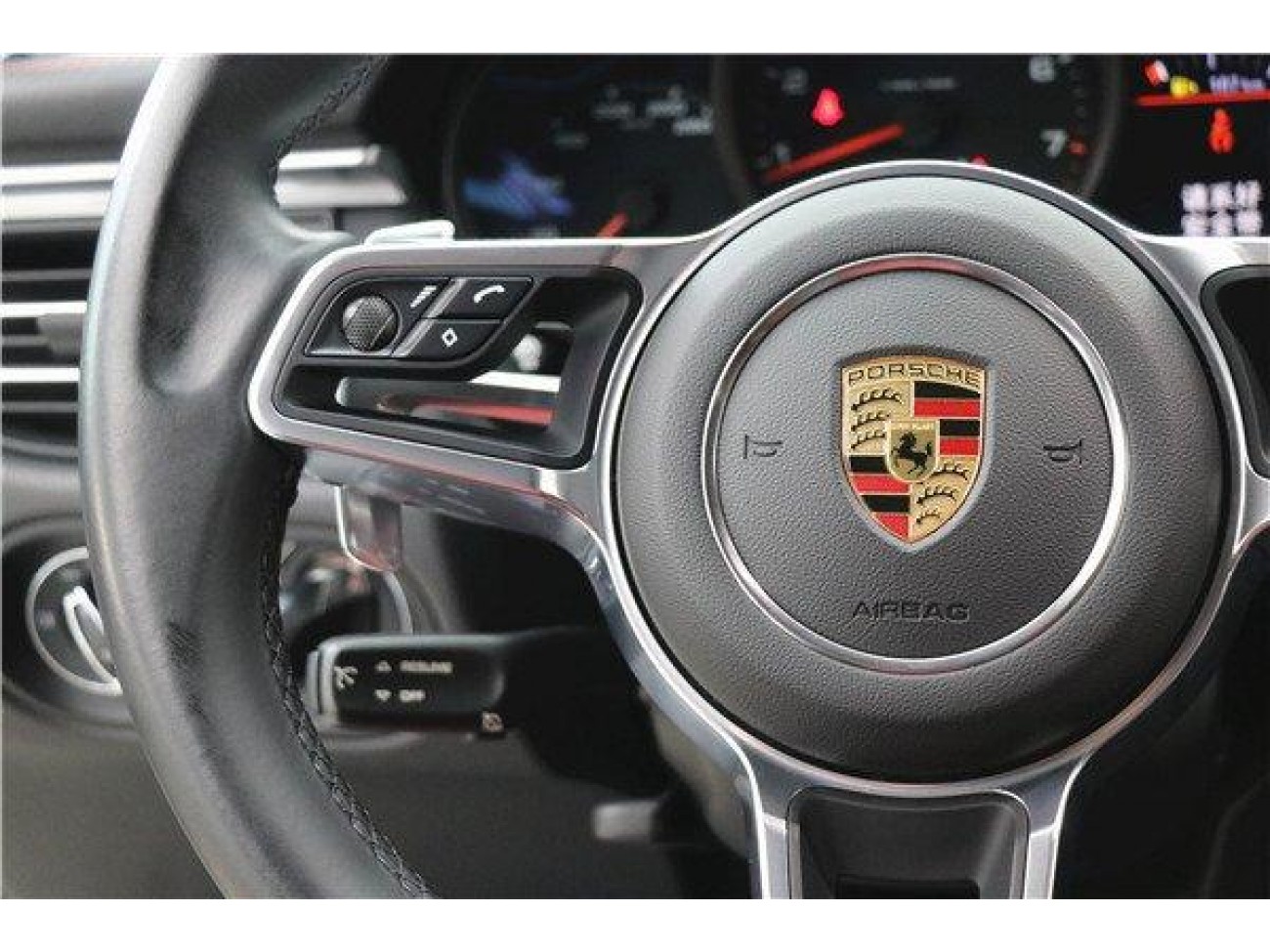Porsche Macan 2021