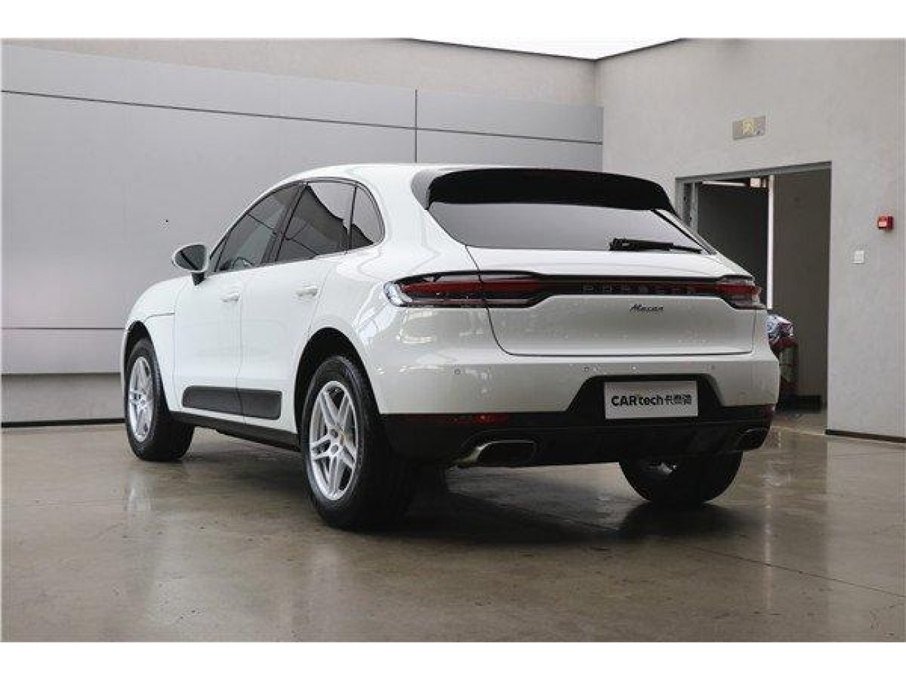 Porsche Macan 2021