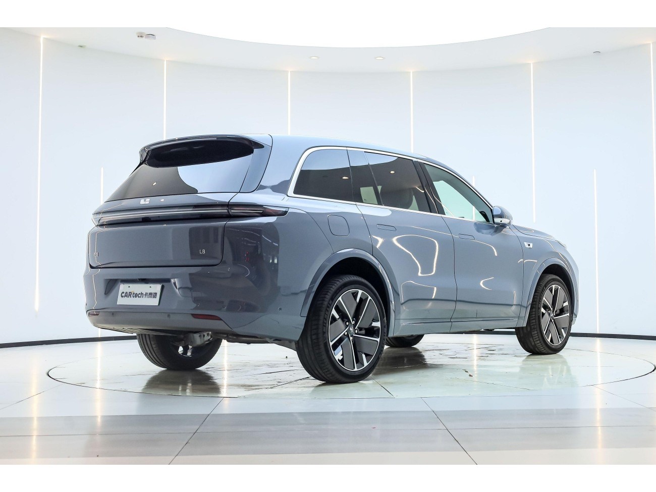 Li Auto L8 2025