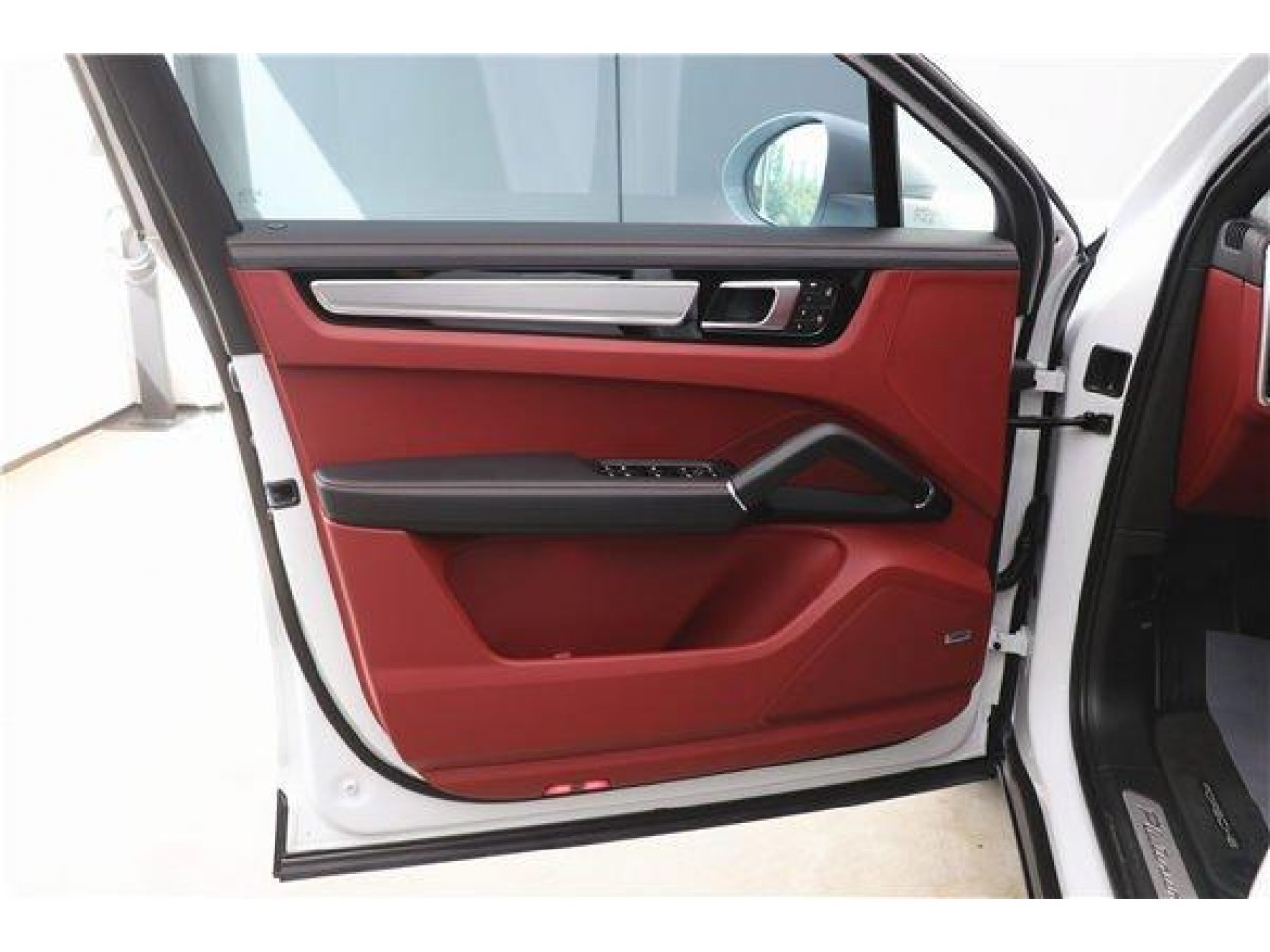 Porsche Cayenne 2023