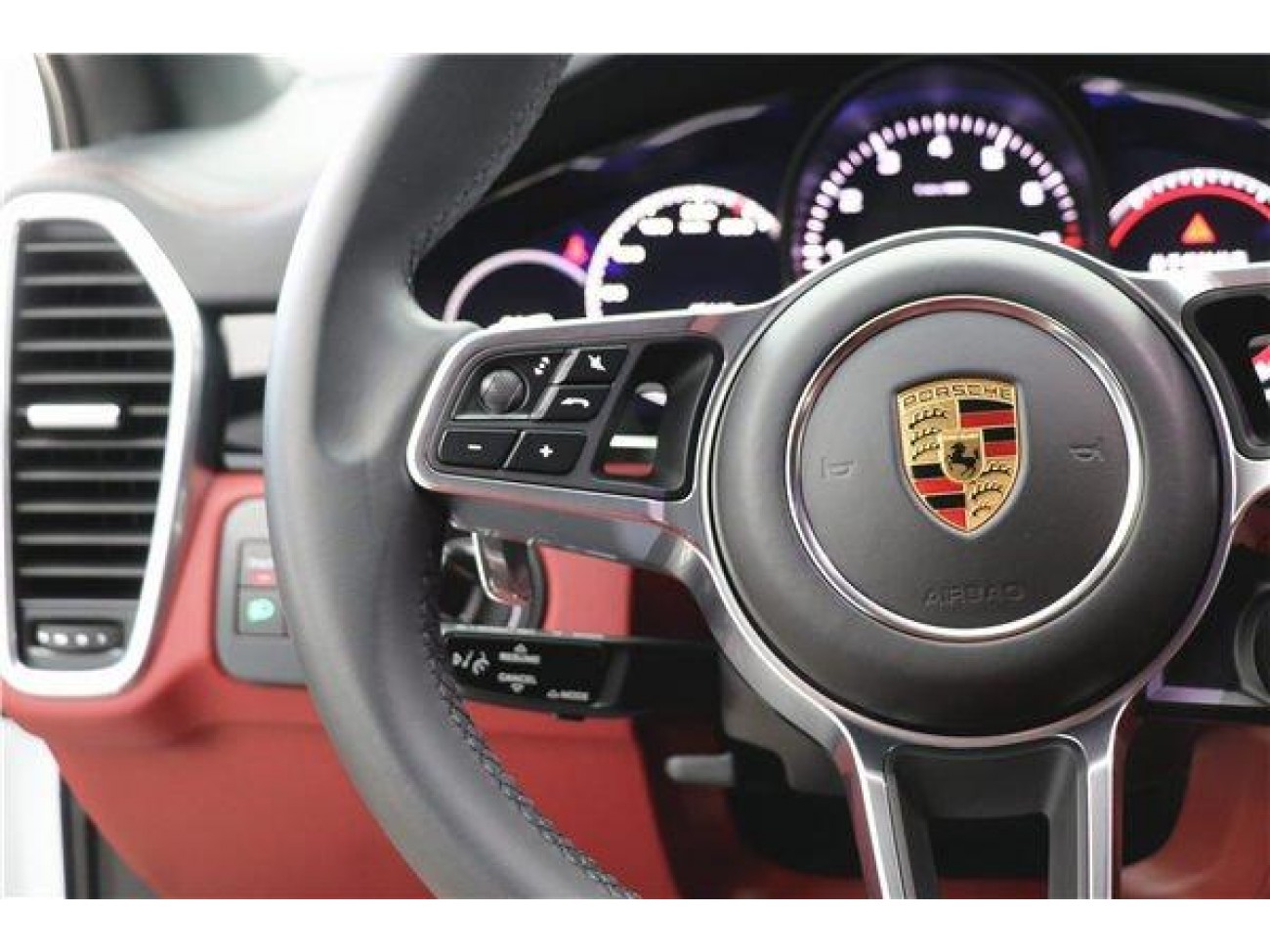 Porsche Cayenne 2023