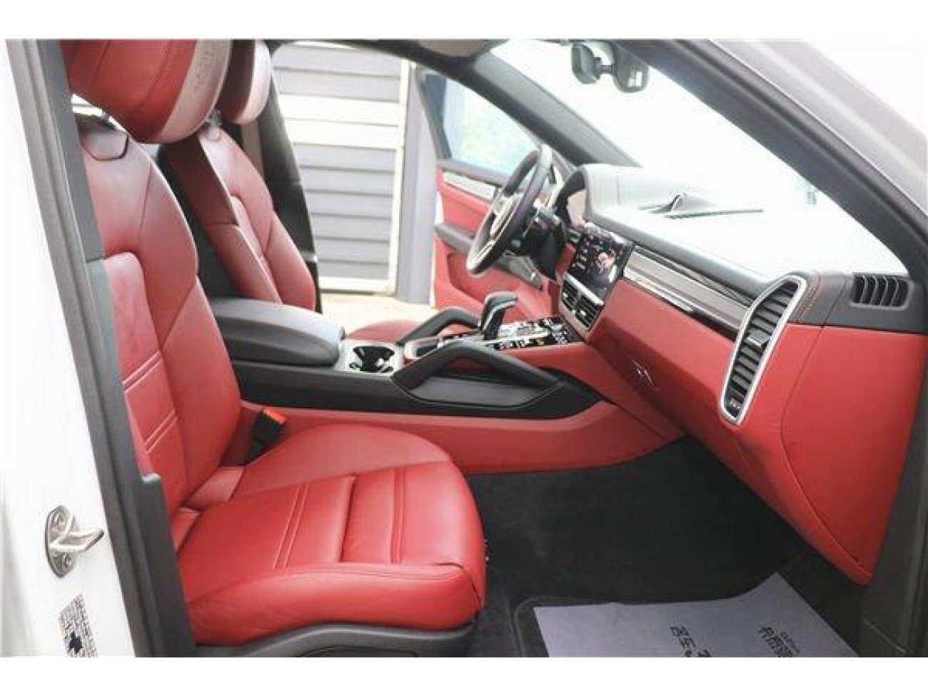 Porsche Cayenne 2023