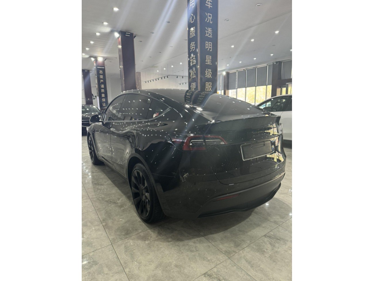 Tesla Model Y 2021