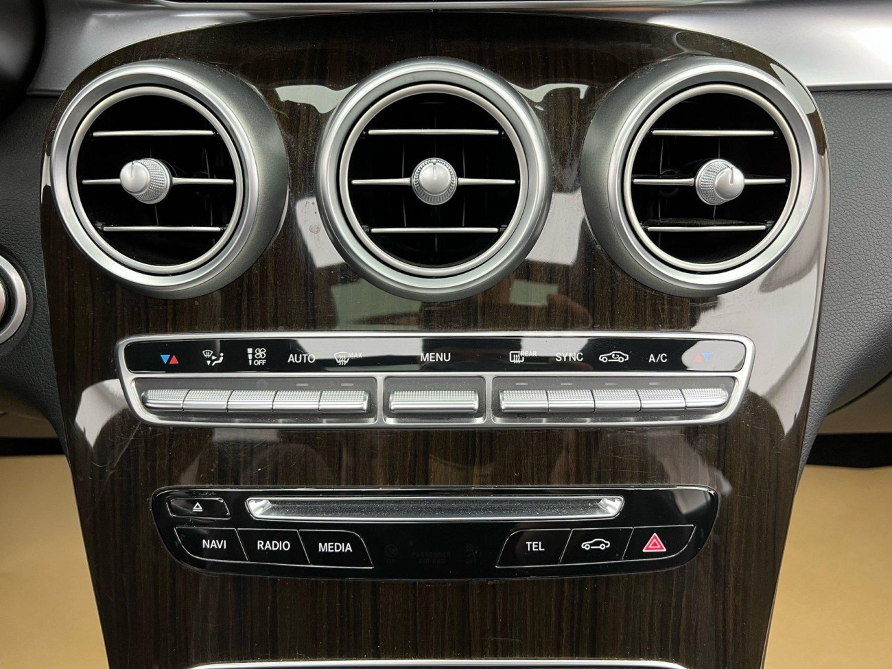 Mercedes-Benz GLC 260 L 2019