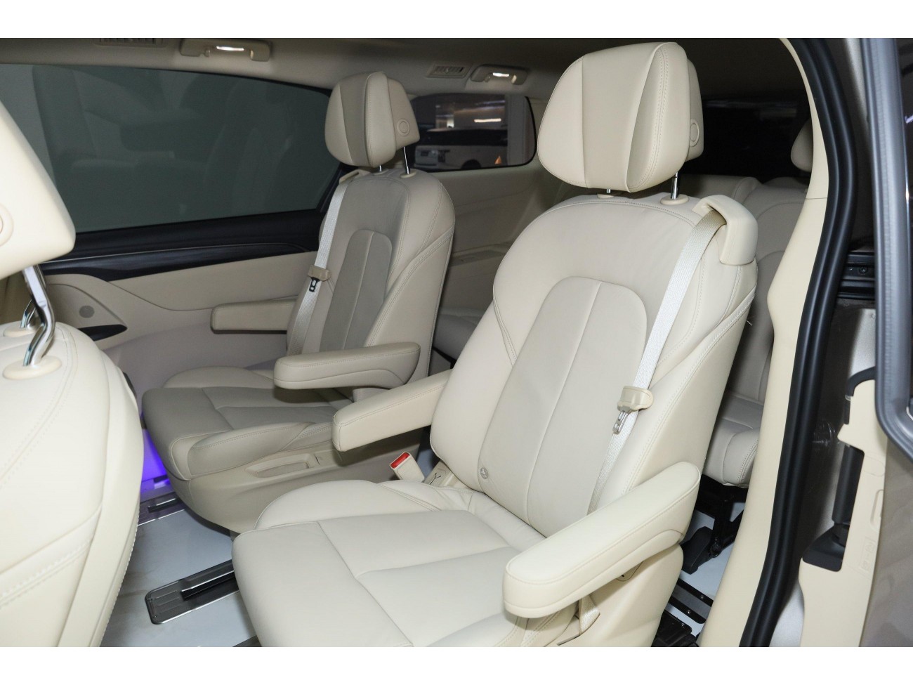Buick GL8 2024