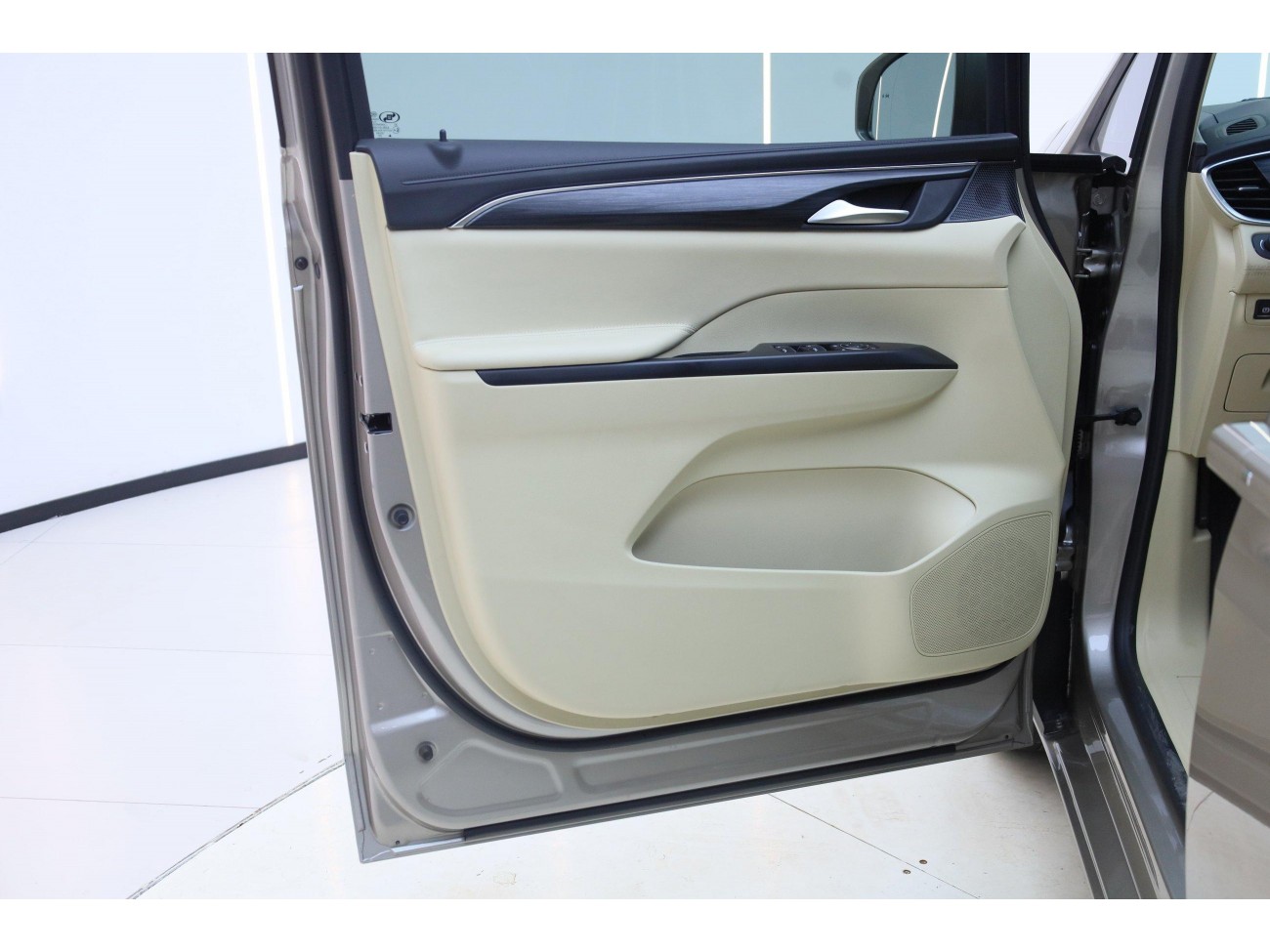 Buick GL8 2024