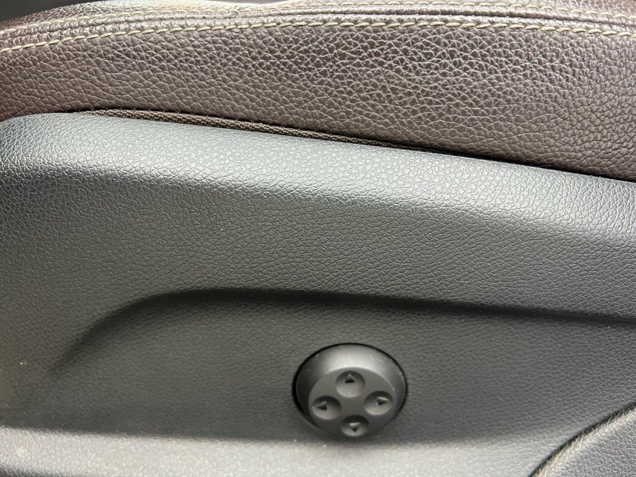 Mercedes-Benz GLC 300 L 2022