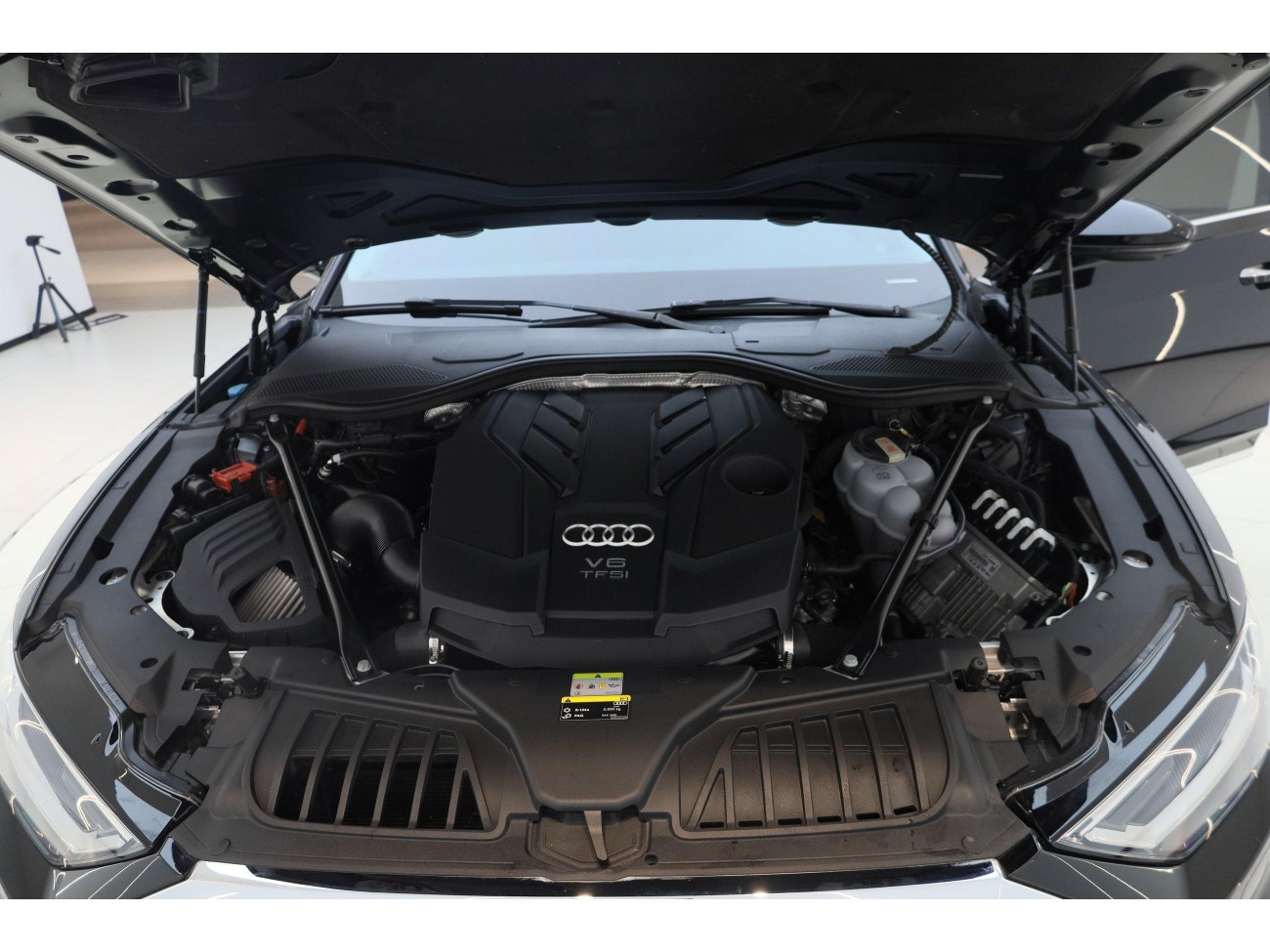 Audi A8L 50 TFSI 2021