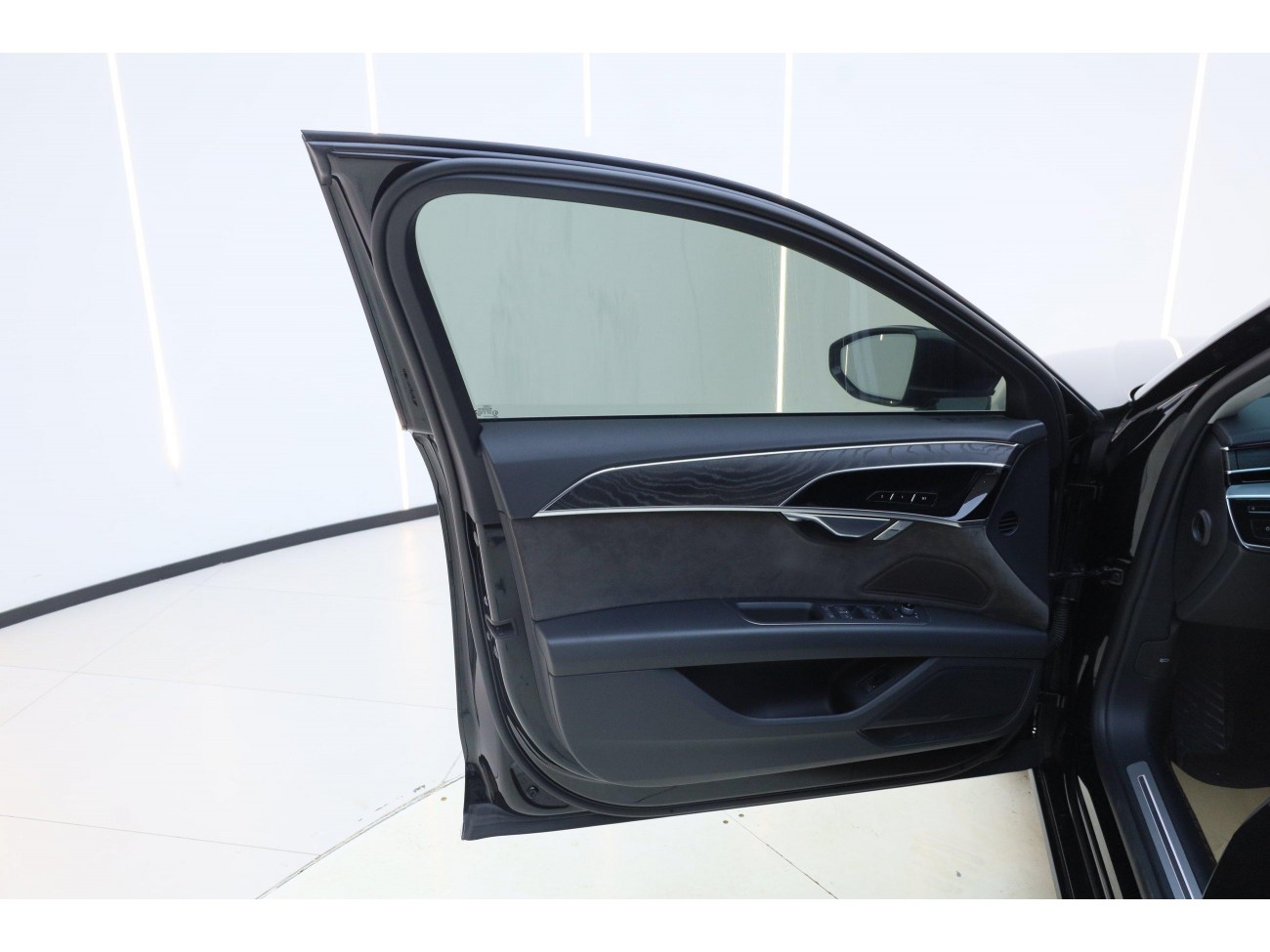 Audi A8L 50 TFSI 2021