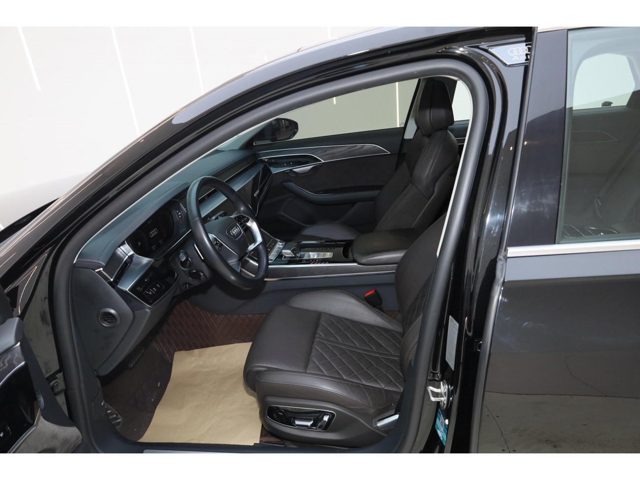 Audi A8L 50 TFSI 2021