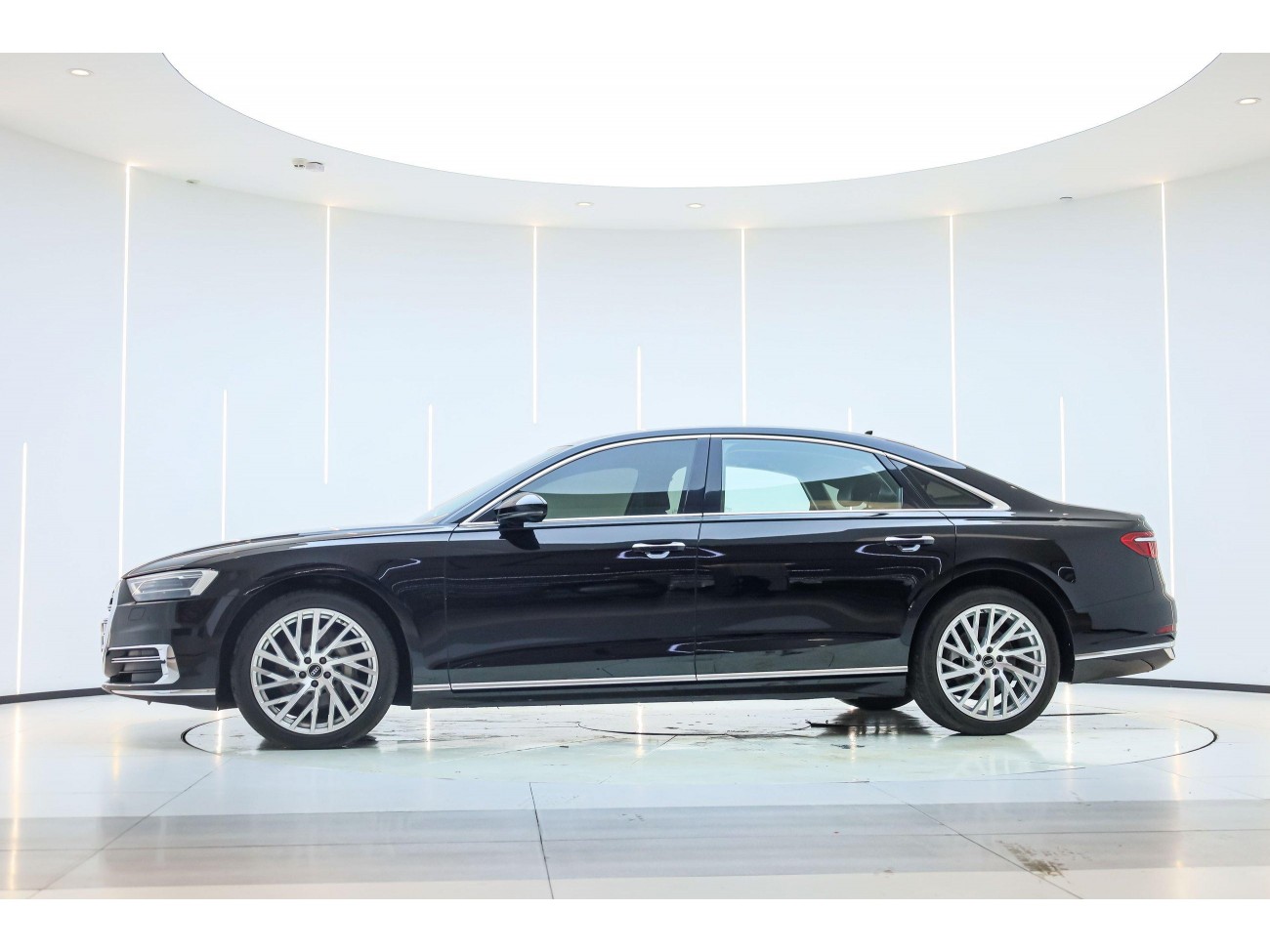 Audi A8L 50 TFSI 2021