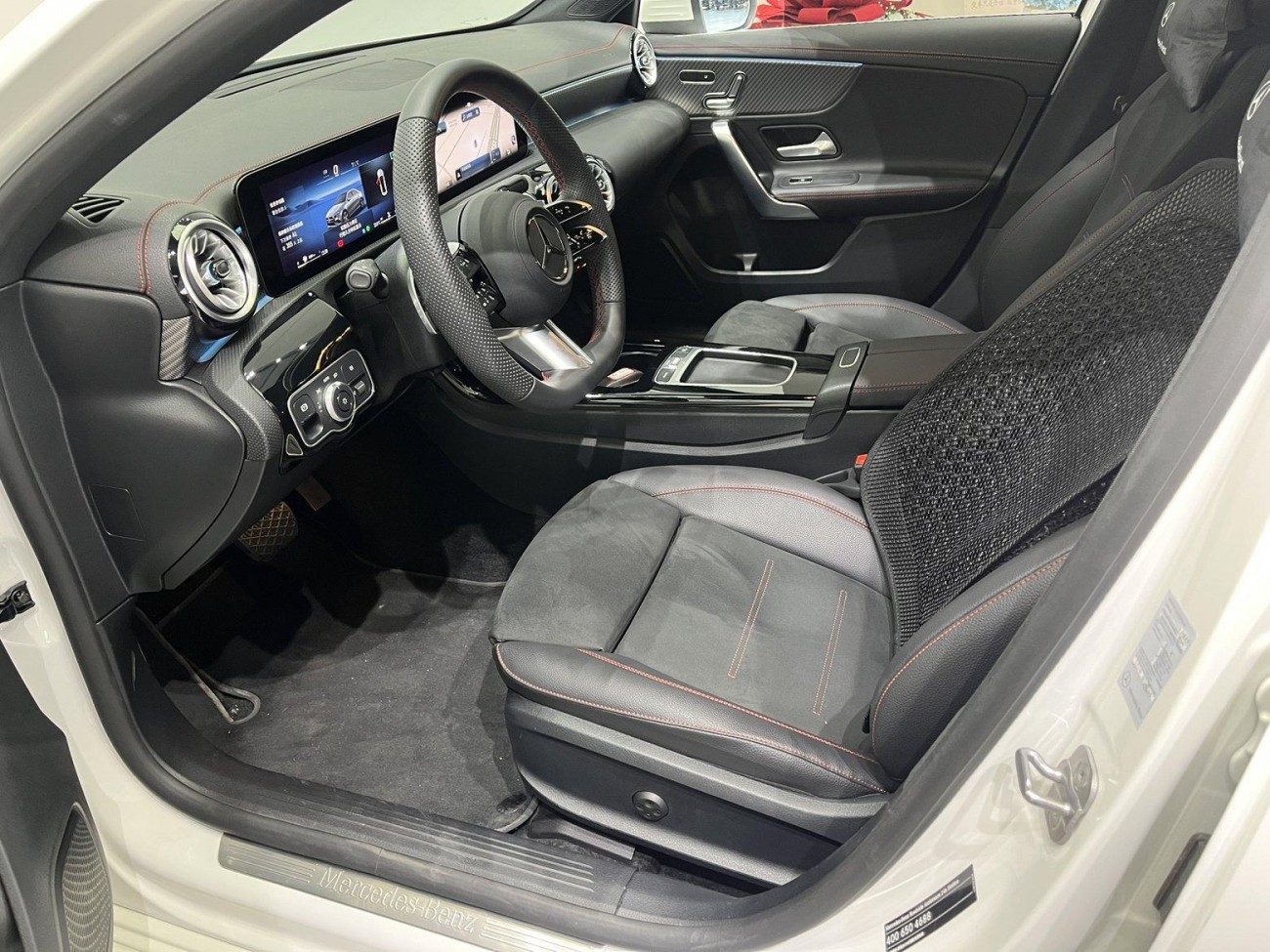 Mercedes-Benz A 200 L 2025