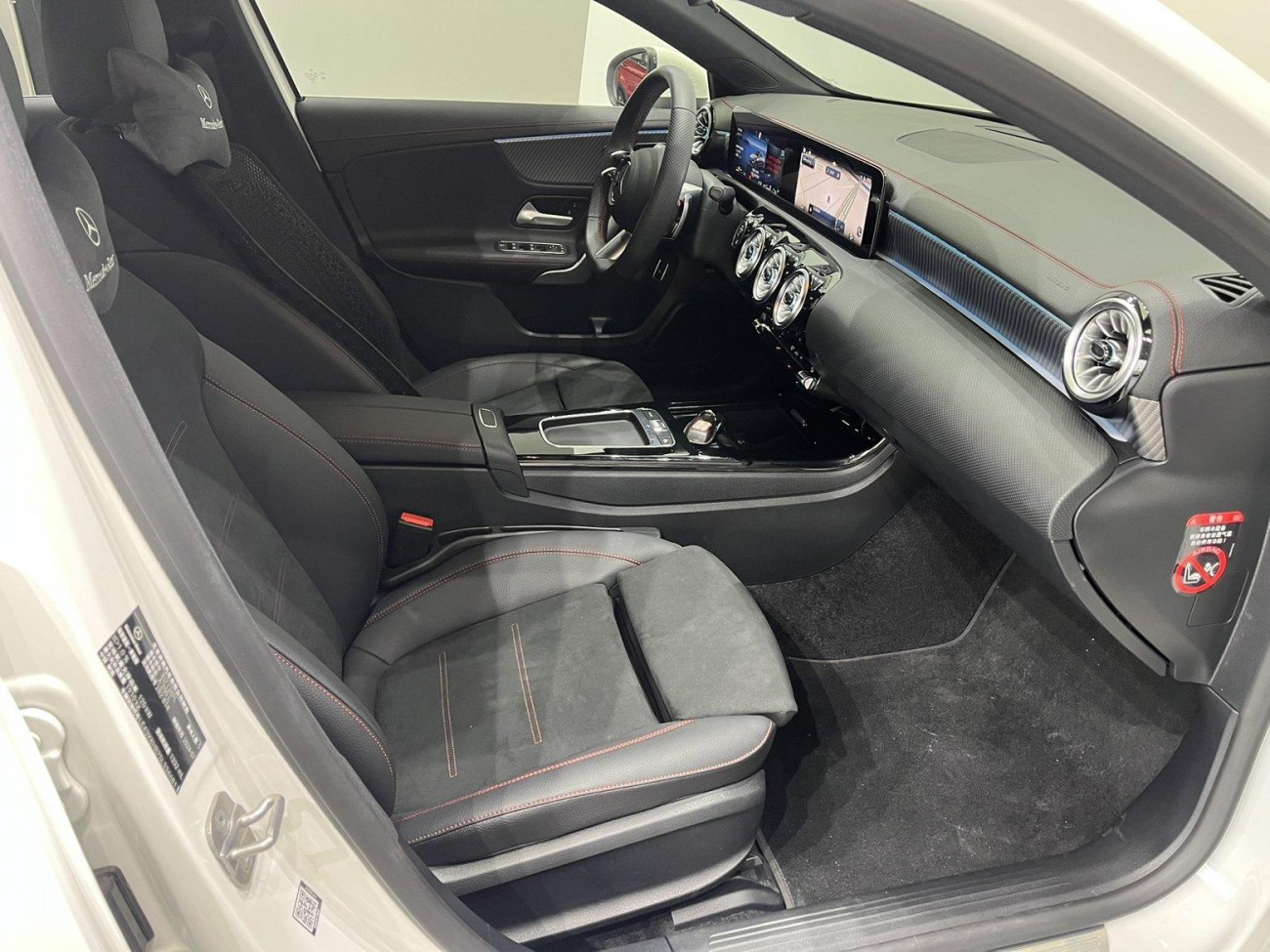 Mercedes-Benz A 200 L 2025