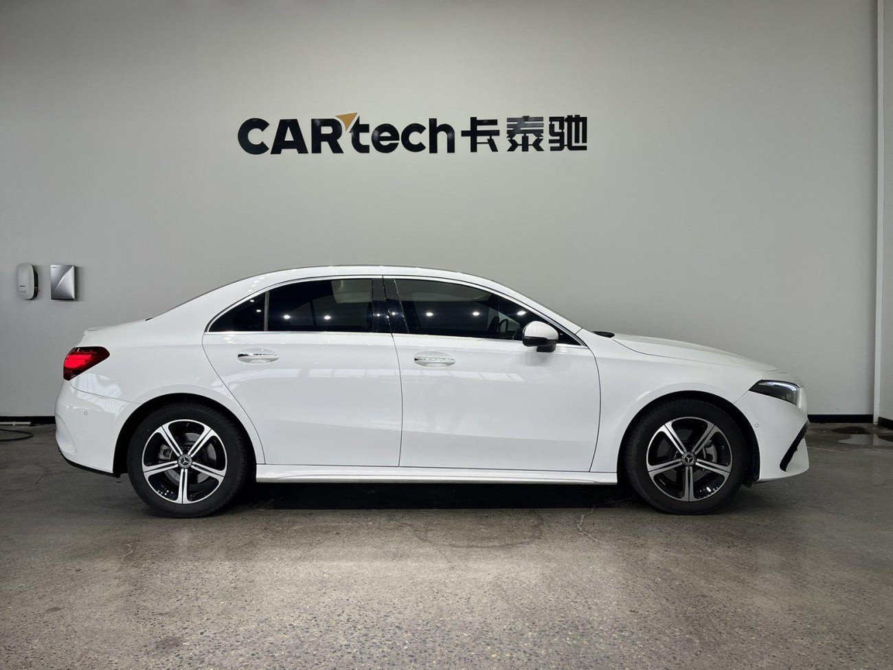 Mercedes-Benz A 200 L 2025